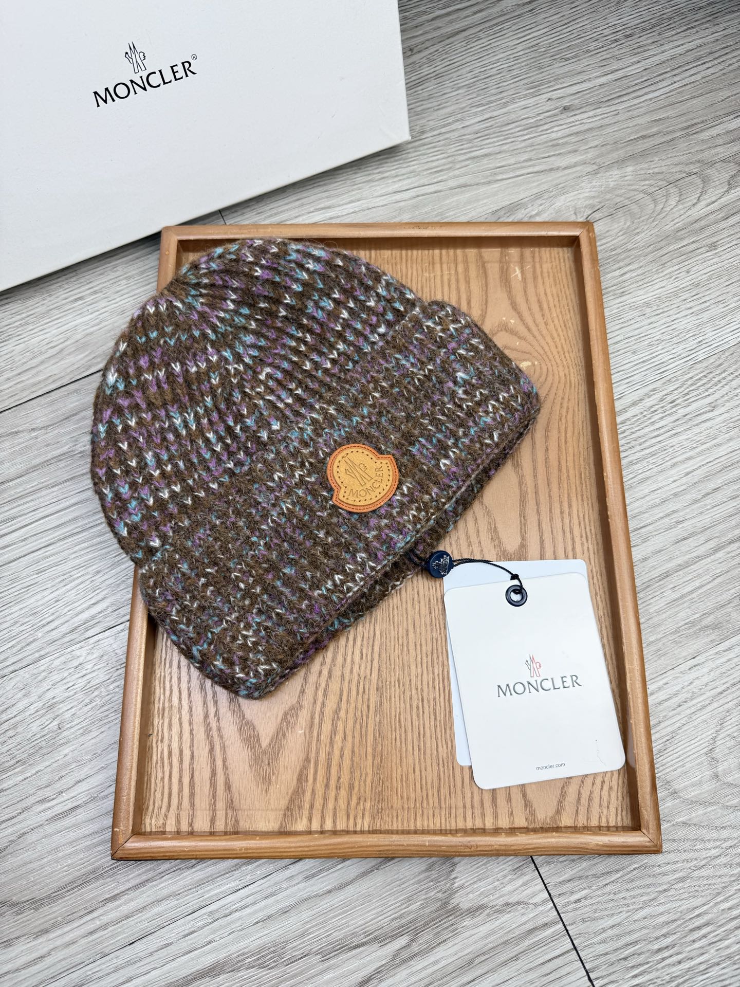 。蒙口。福利！【细毛线针织单帽】新款上架，特别实惠的一个系列帽子，面料：细毛线。密度紧致！毛线针织面料手