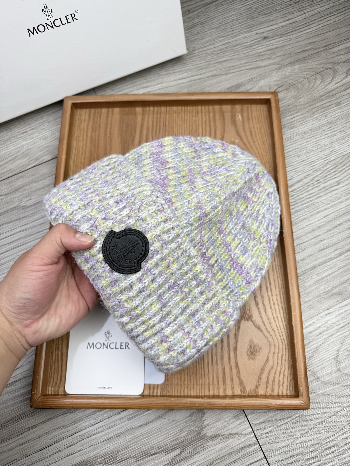 。蒙口。福利！【细毛线针织单帽】新款上架，特别实惠的一个系列帽子，面料：细毛线。密度紧致！毛线针织面料手