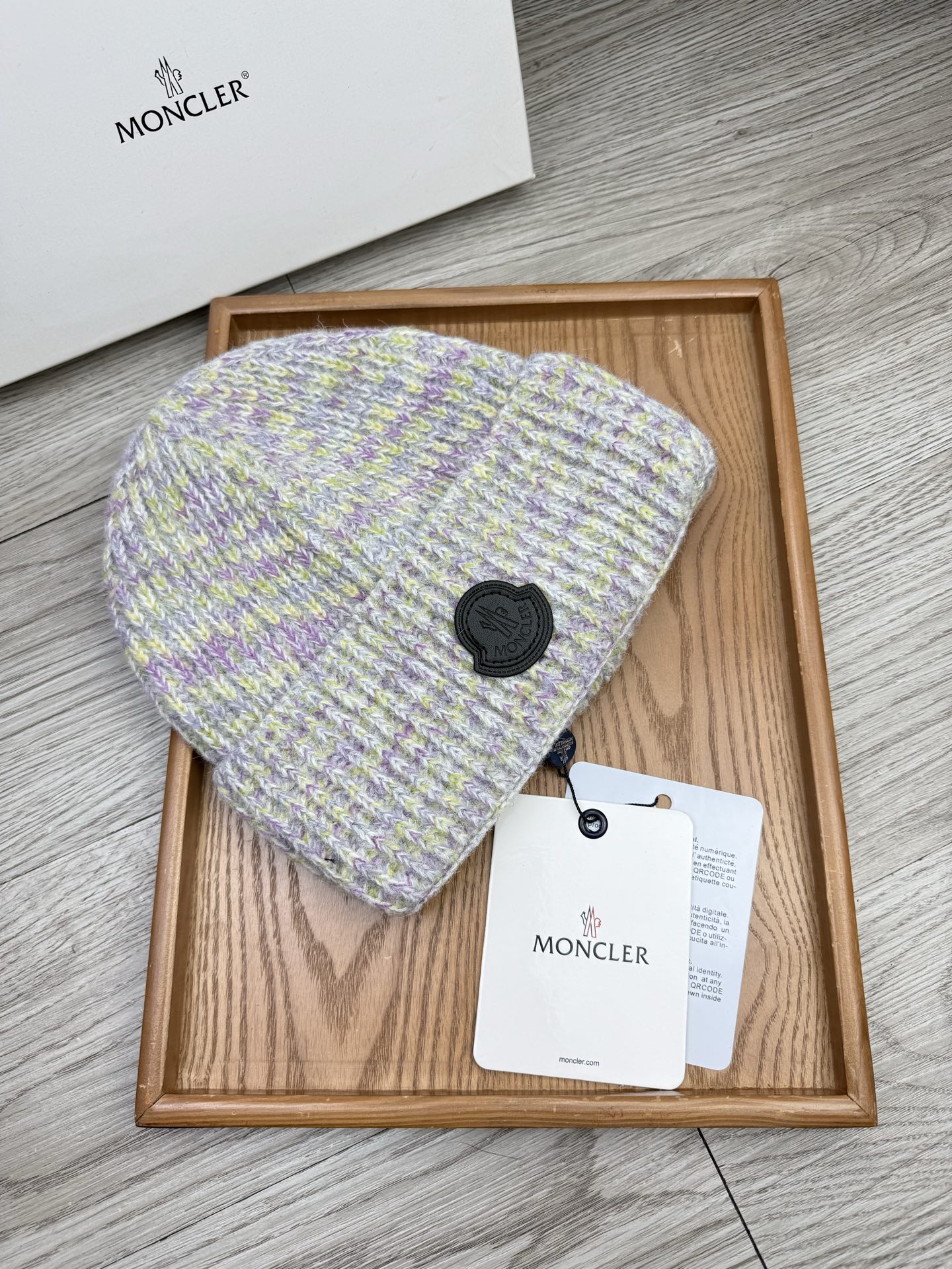 。蒙口。福利！【细毛线针织单帽】新款上架，特别实惠的一个系列帽子，面料：细毛线。密度紧致！毛线针织面料手