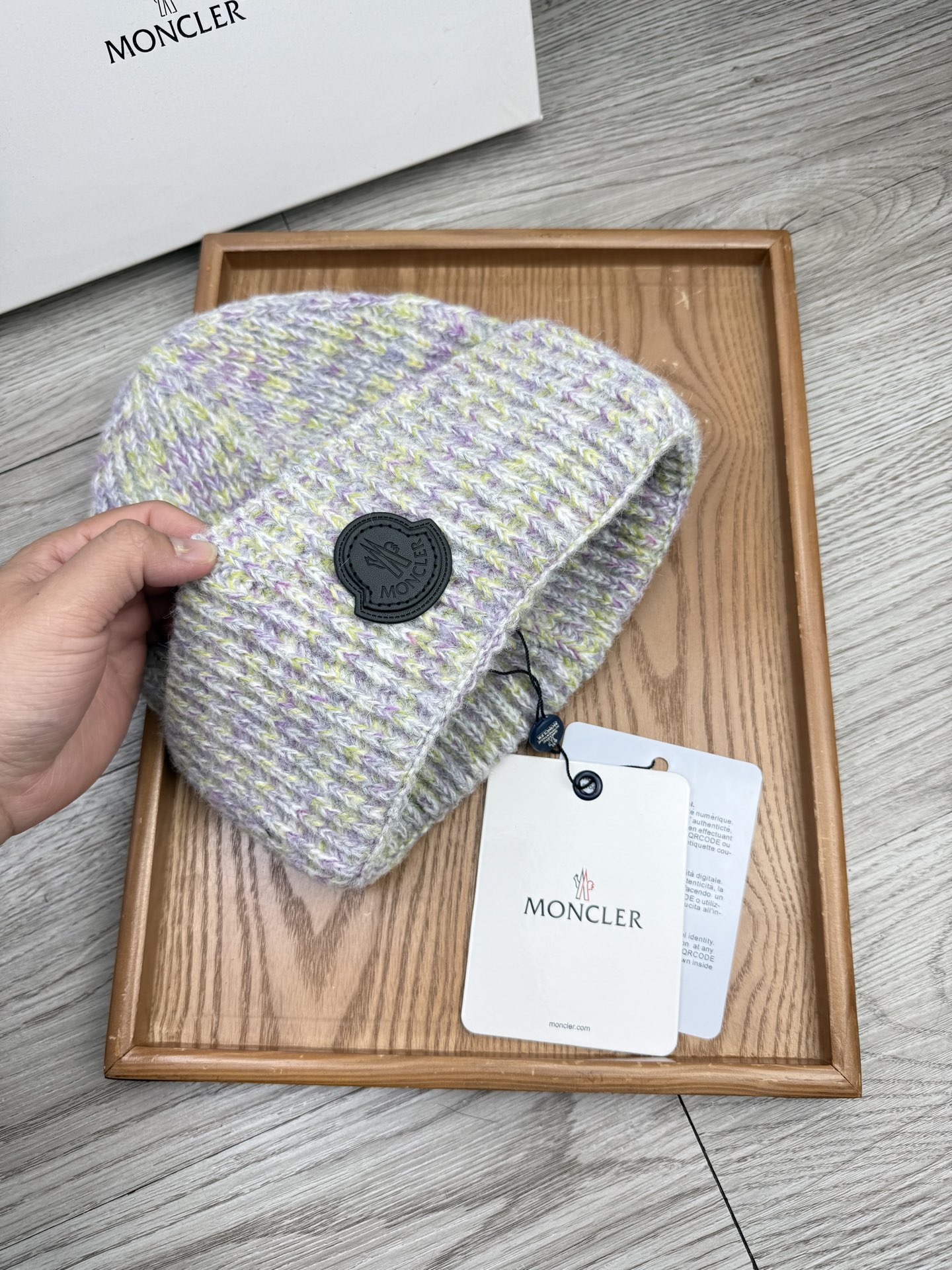 。蒙口。福利！【细毛线针织单帽】新款上架，特别实惠的一个系列帽子，面料：细毛线。密度紧致！毛线针织面料手