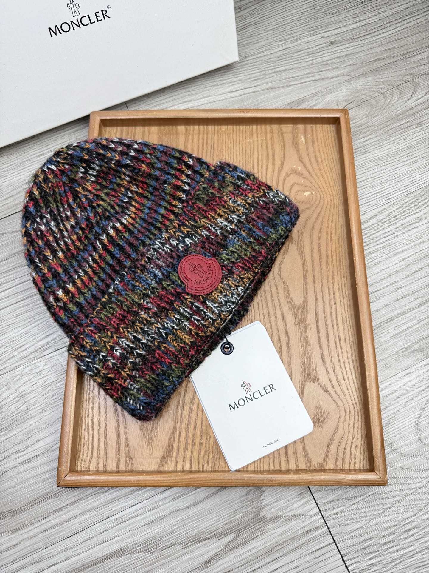 。蒙口。福利！【细毛线针织单帽】新款上架，特别实惠的一个系列帽子，面料：细毛线。密度紧致！毛线针织面料手