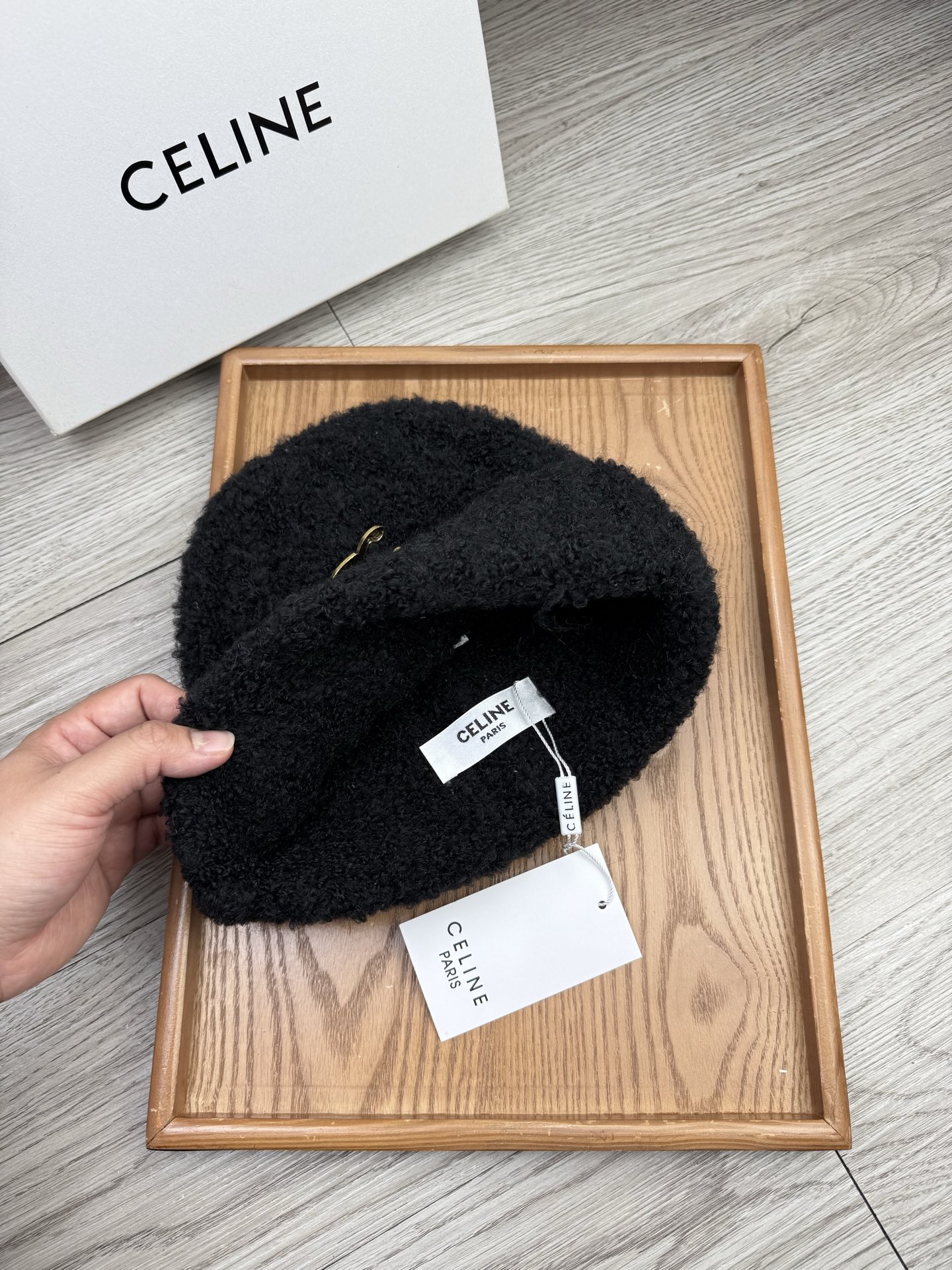 。赛琳。福利！【细毛线针织单帽】新款上架，特别实惠的一个系列帽子，面料：细毛线。密度紧致！毛线针织面料手