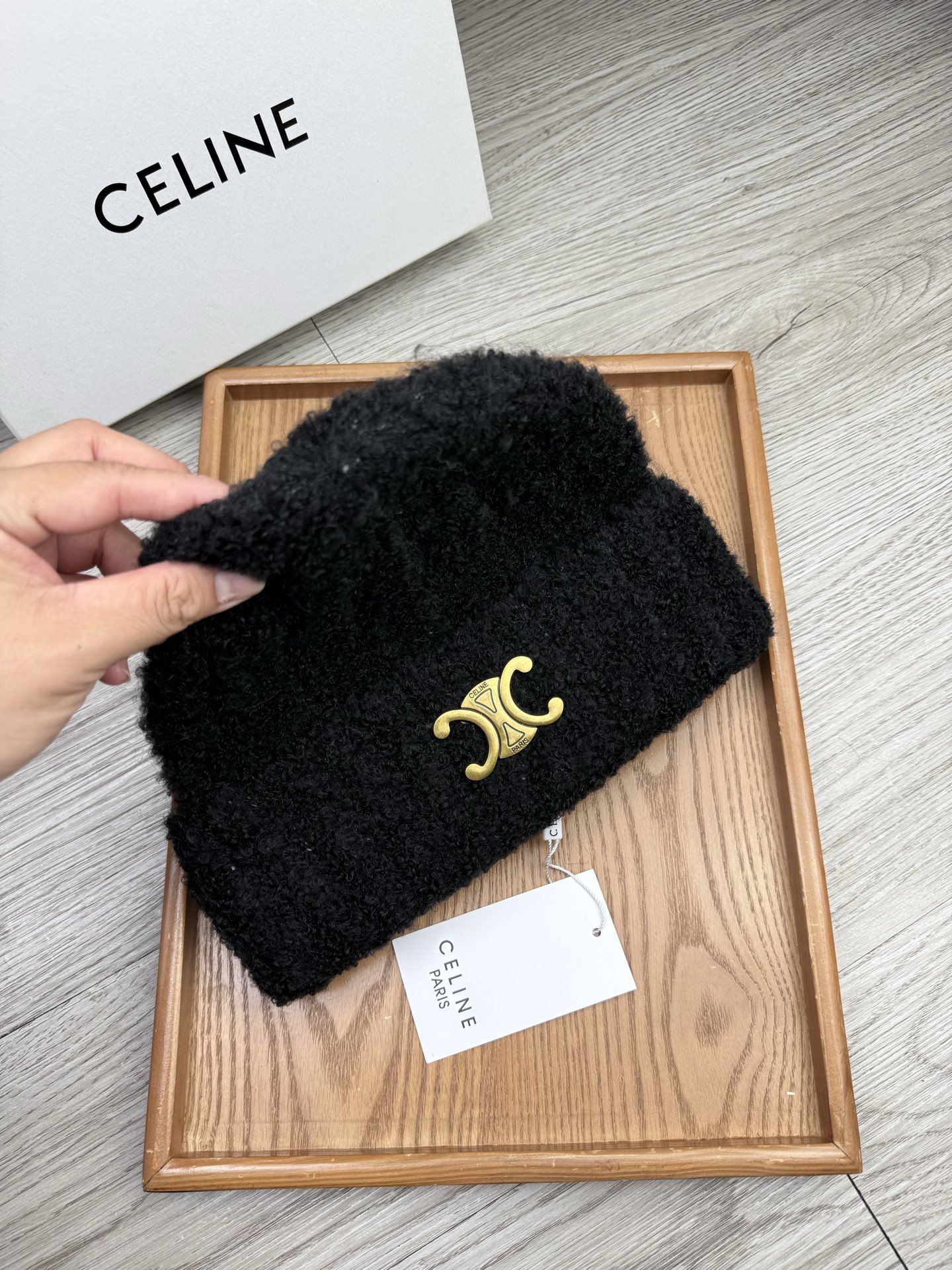 。赛琳。福利！【细毛线针织单帽】新款上架，特别实惠的一个系列帽子，面料：细毛线。密度紧致！毛线针织面料手