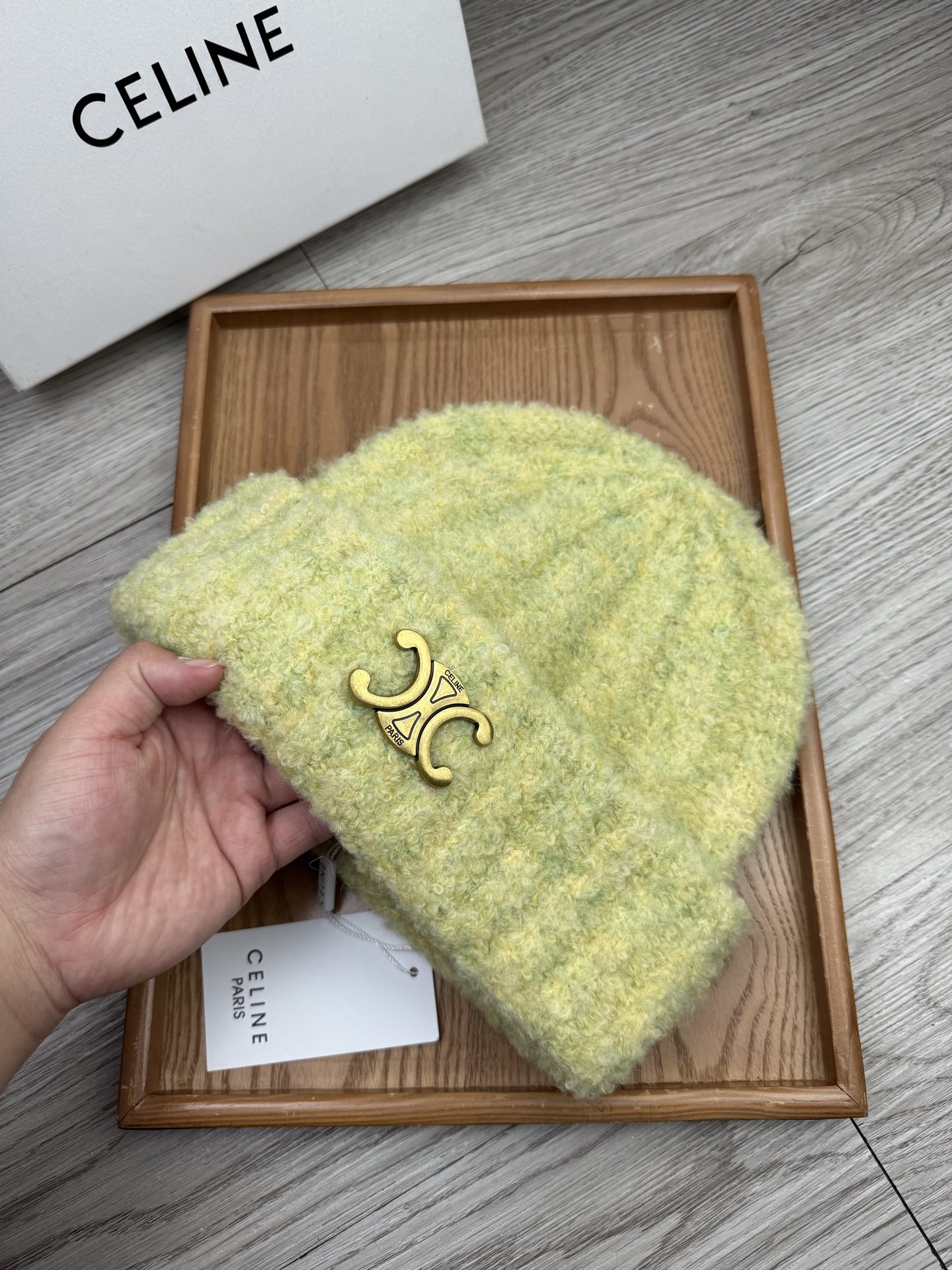 。赛琳。福利！【细毛线针织单帽】新款上架，特别实惠的一个系列帽子，面料：细毛线。密度紧致！毛线针织面料手