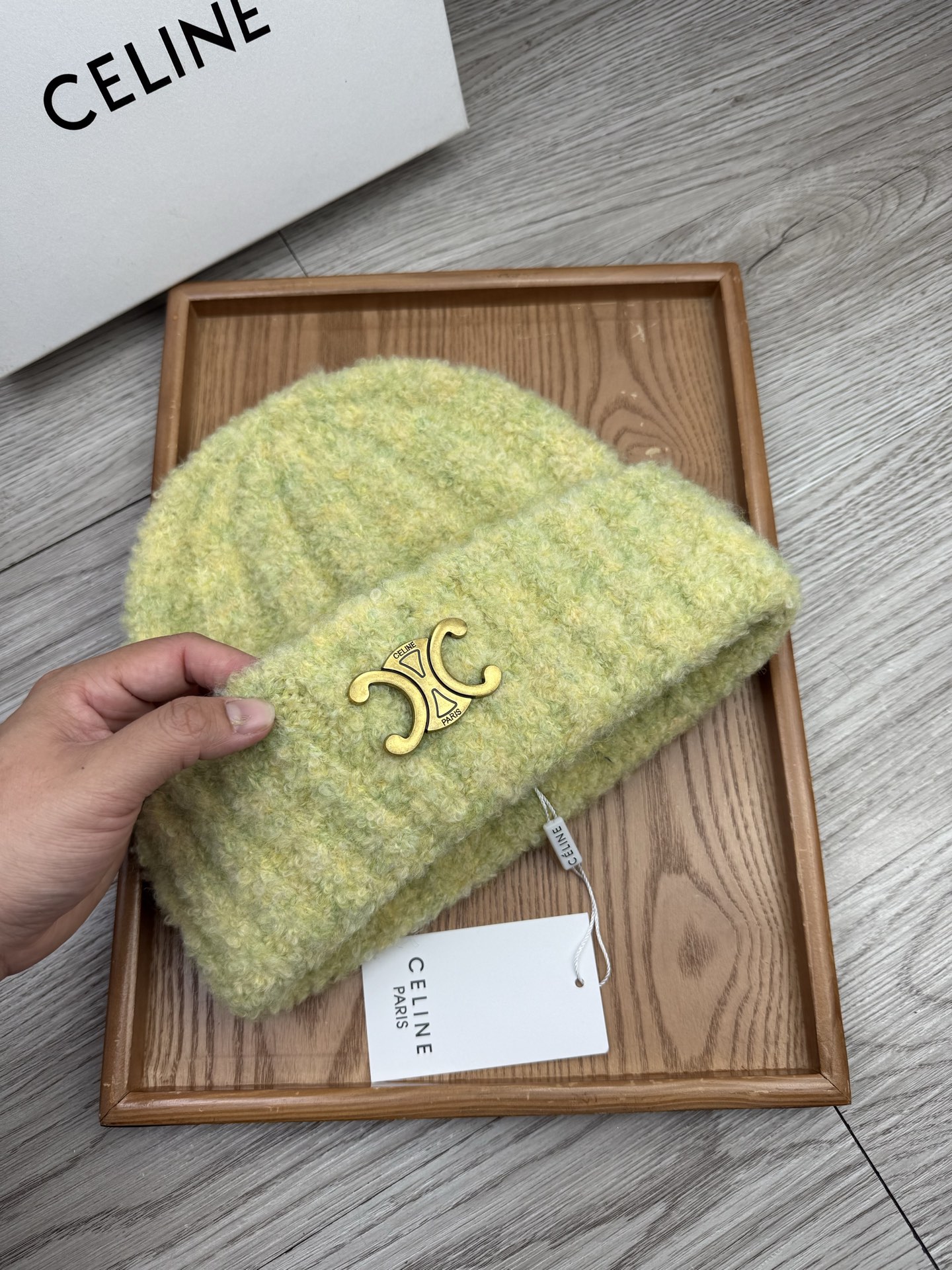 。赛琳。福利！【细毛线针织单帽】新款上架，特别实惠的一个系列帽子，面料：细毛线。密度紧致！毛线针织面料手