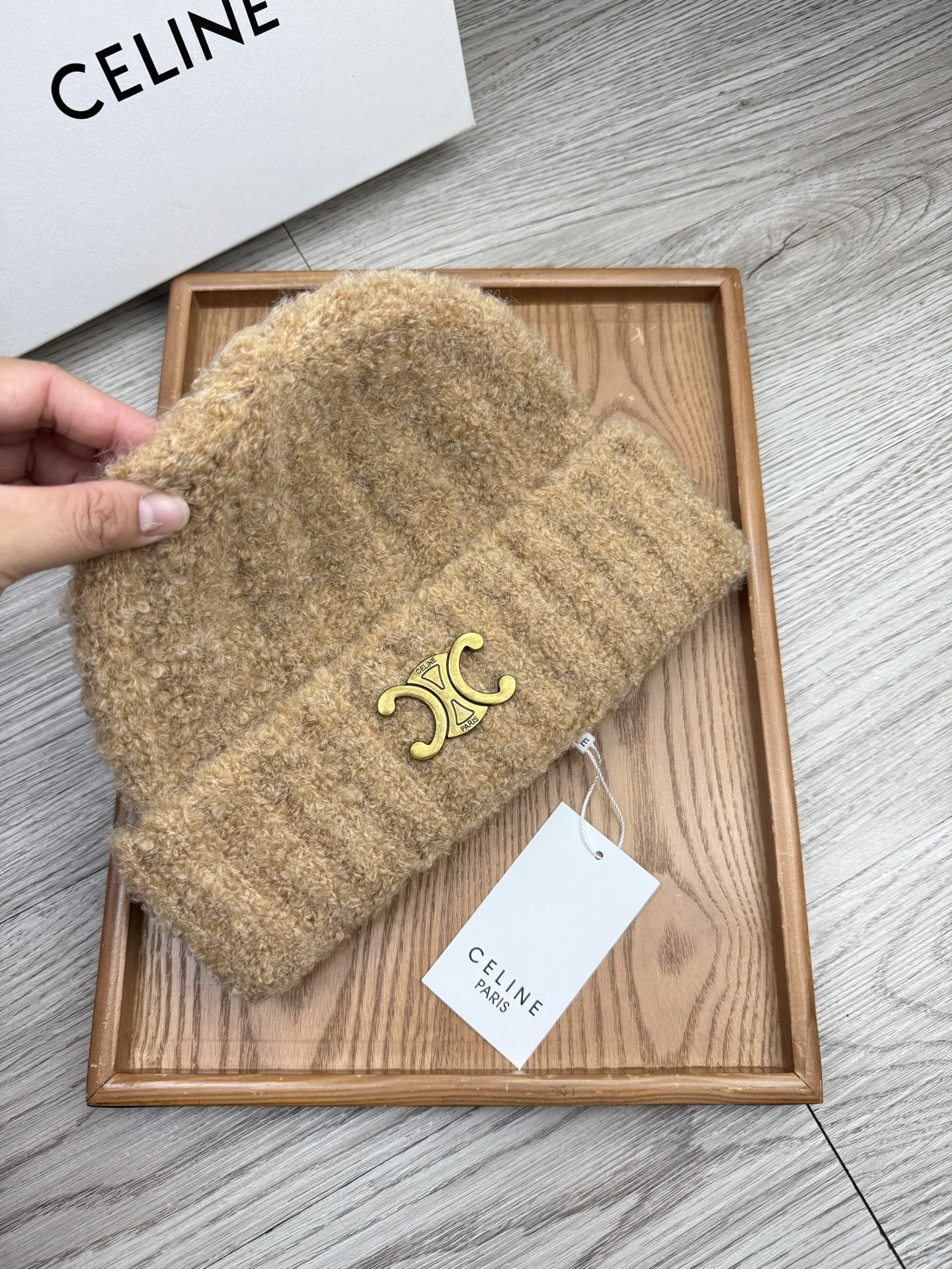 。赛琳。福利！【细毛线针织单帽】新款上架，特别实惠的一个系列帽子，面料：细毛线。密度紧致！毛线针织面料手