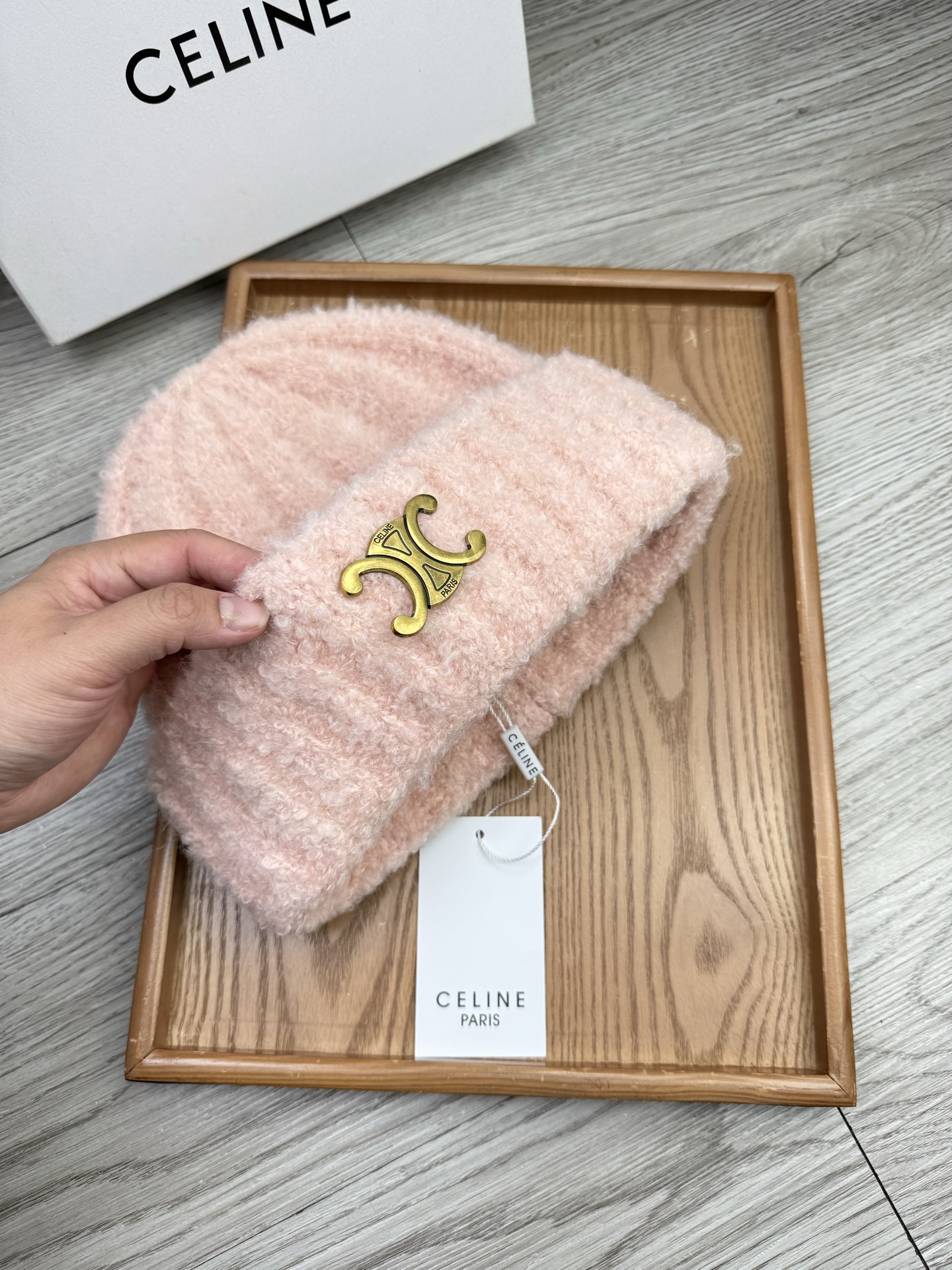 。赛琳。福利！【细毛线针织单帽】新款上架，特别实惠的一个系列帽子，面料：细毛线。密度紧致！毛线针织面料手