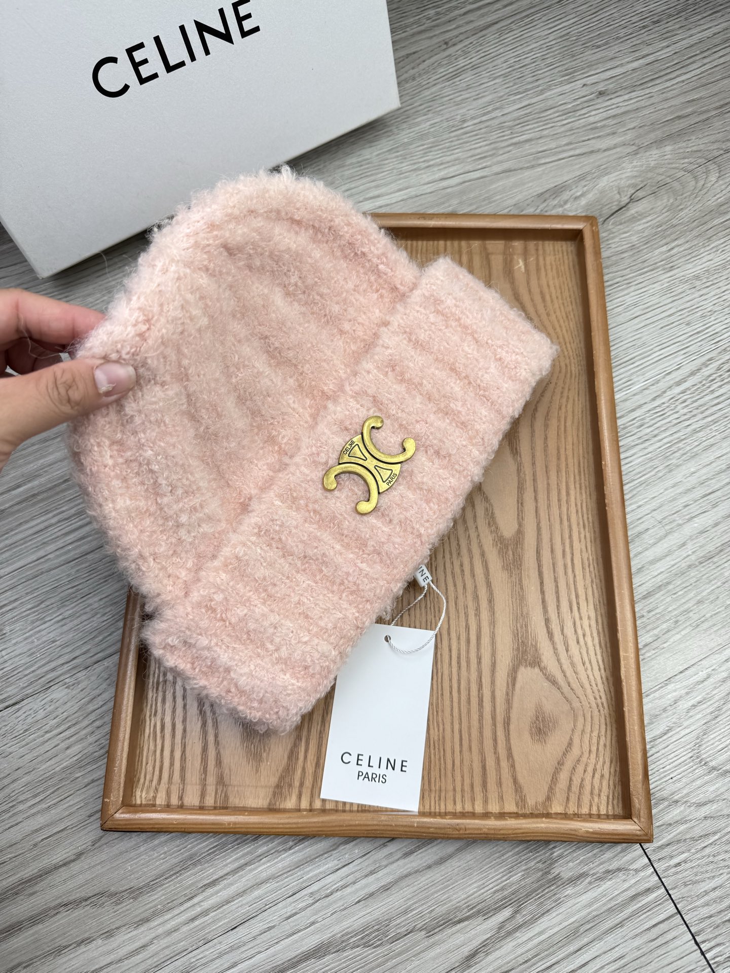 。赛琳。福利！【细毛线针织单帽】新款上架，特别实惠的一个系列帽子，面料：细毛线。密度紧致！毛线针织面料手