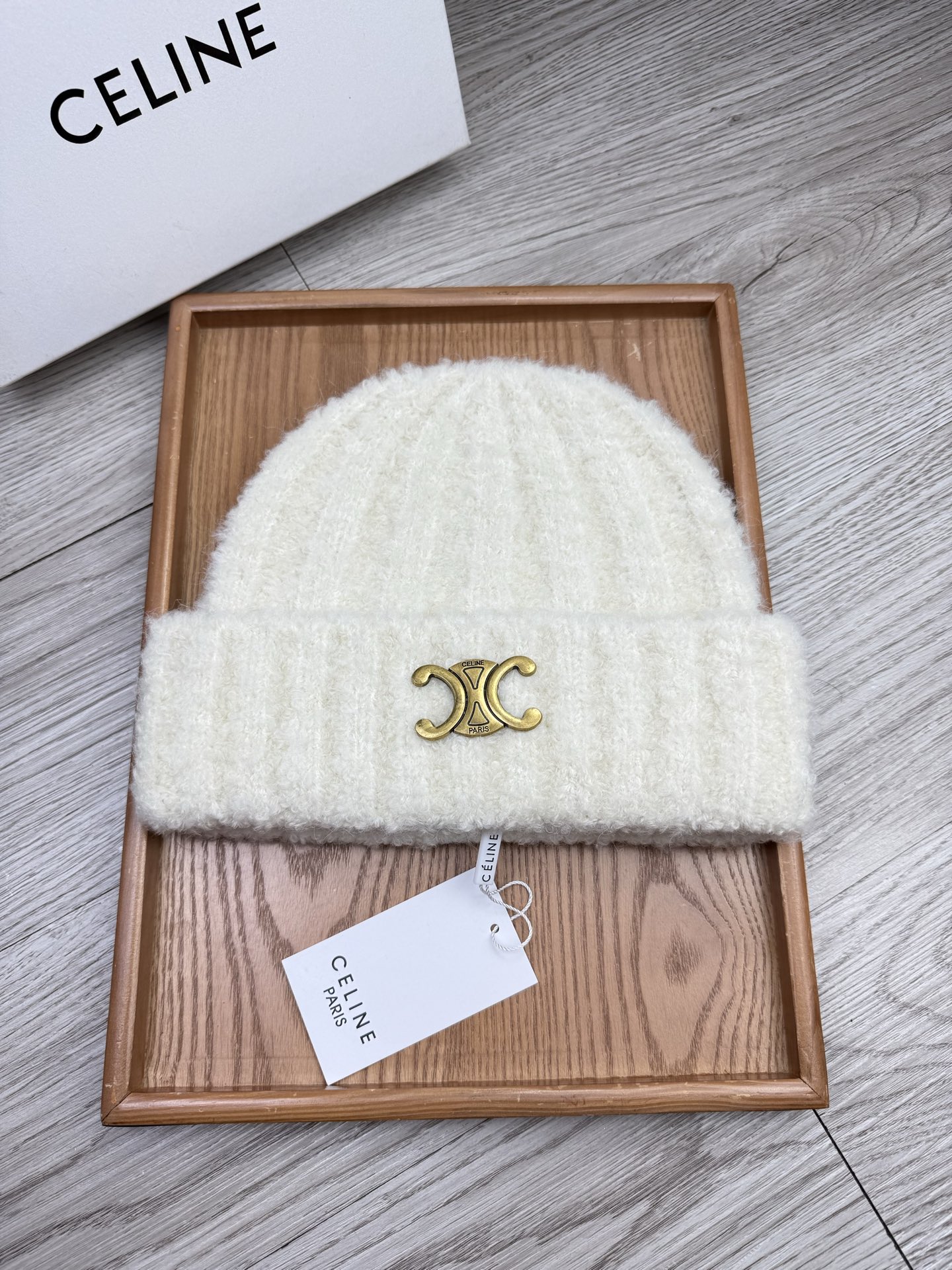 。赛琳。福利！【细毛线针织单帽】新款上架，特别实惠的一个系列帽子，面料：细毛线。密度紧致！毛线针织面料手