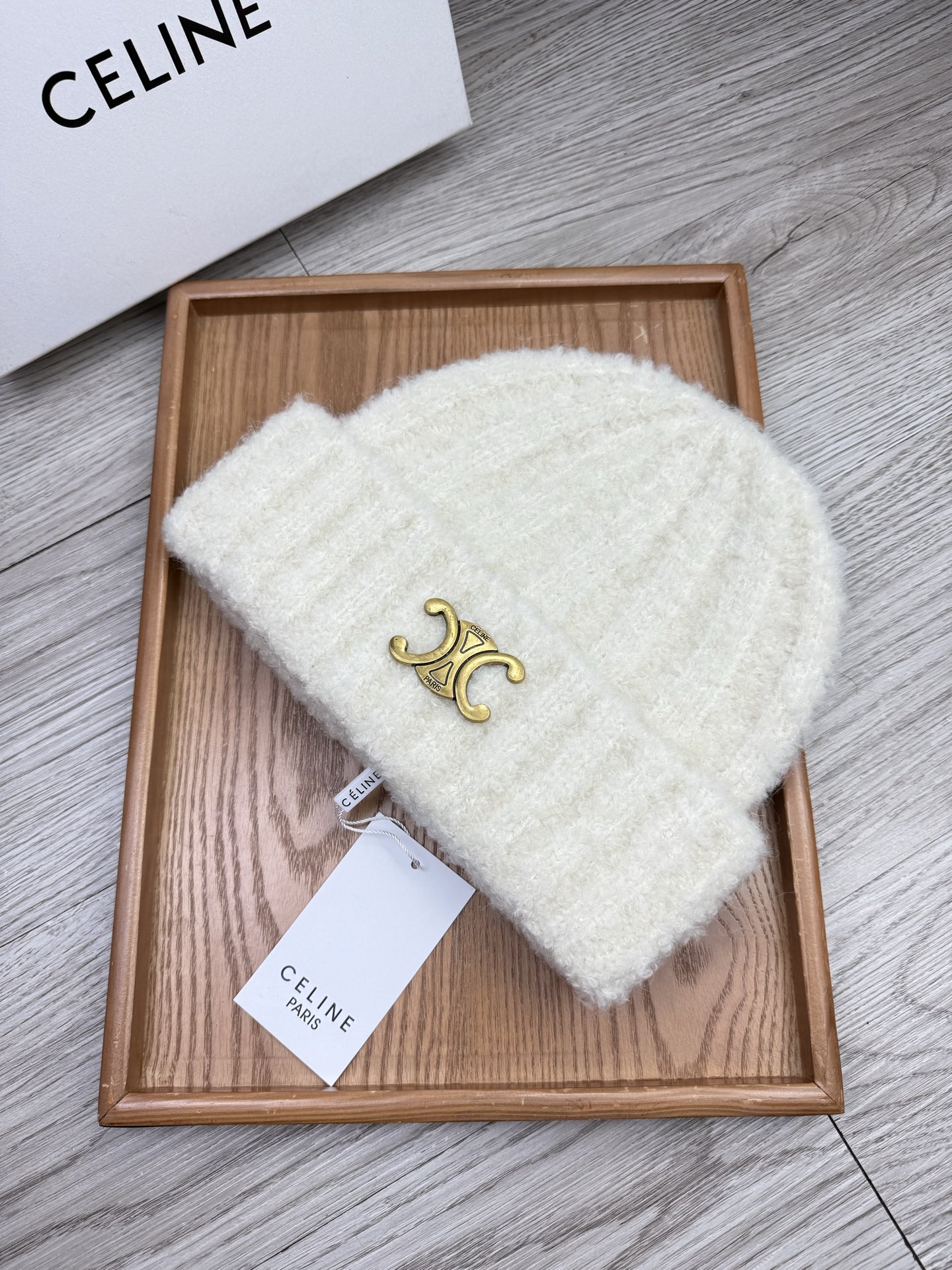 。赛琳。福利！【细毛线针织单帽】新款上架，特别实惠的一个系列帽子，面料：细毛线。密度紧致！毛线针织面料手