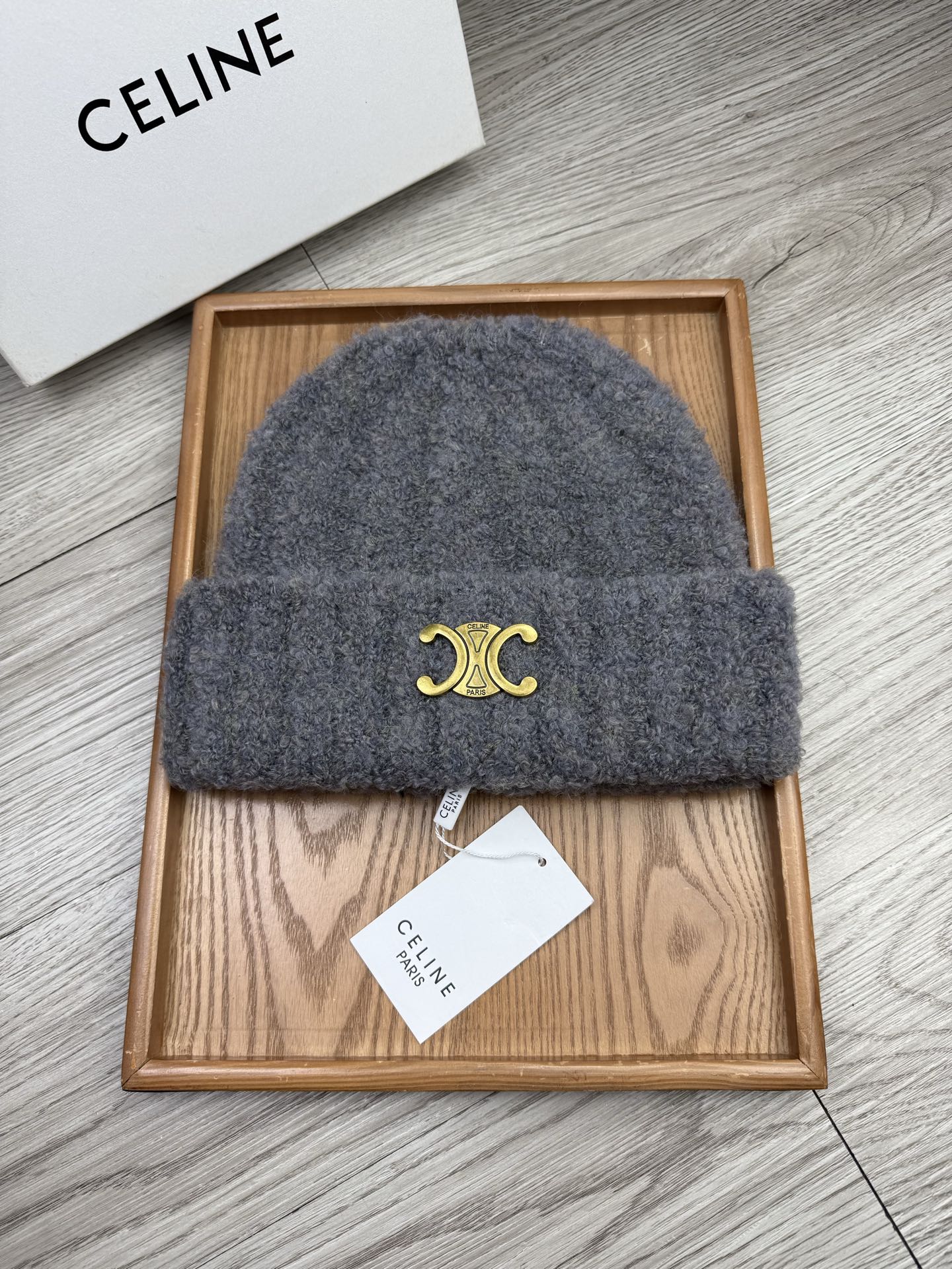 。赛琳。福利！【细毛线针织单帽】新款上架，特别实惠的一个系列帽子，面料：细毛线。密度紧致！毛线针织面料手