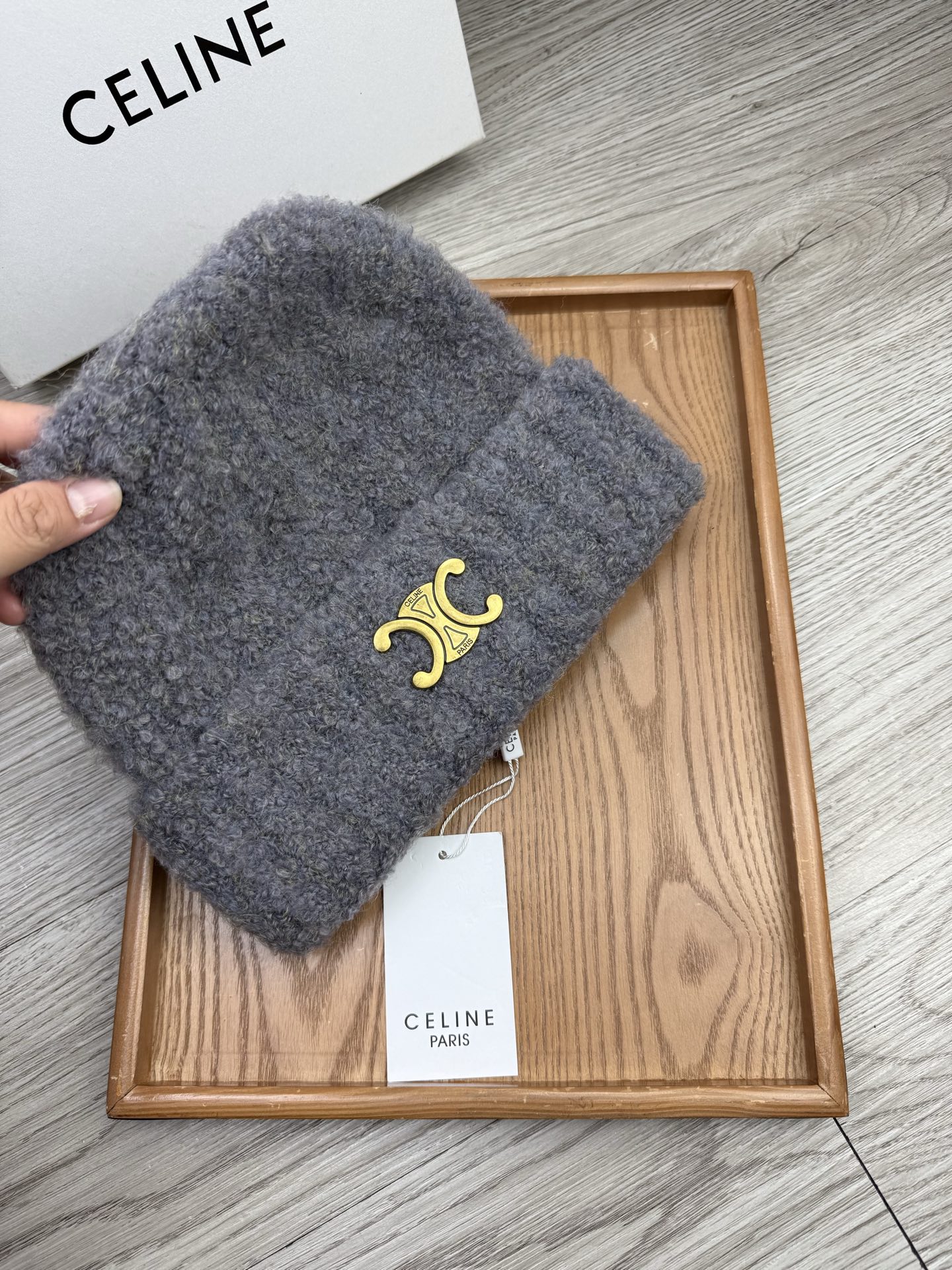 。赛琳。福利！【细毛线针织单帽】新款上架，特别实惠的一个系列帽子，面料：细毛线。密度紧致！毛线针织面料手