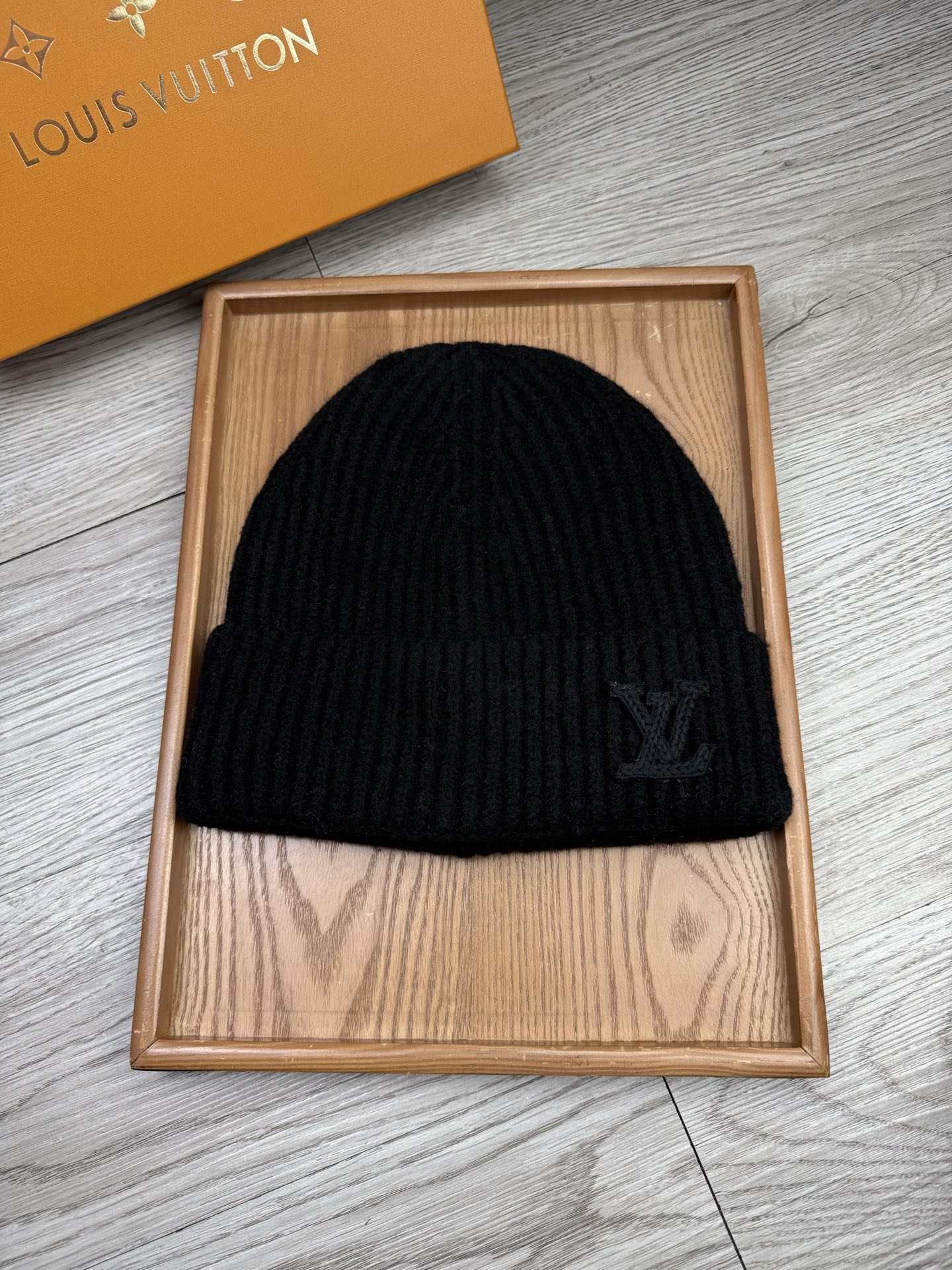 。L家。福利！【细毛线针织单帽】新款上架，特别实惠的一个系列帽子，面料：细毛线。密度紧致！毛线针织面料手