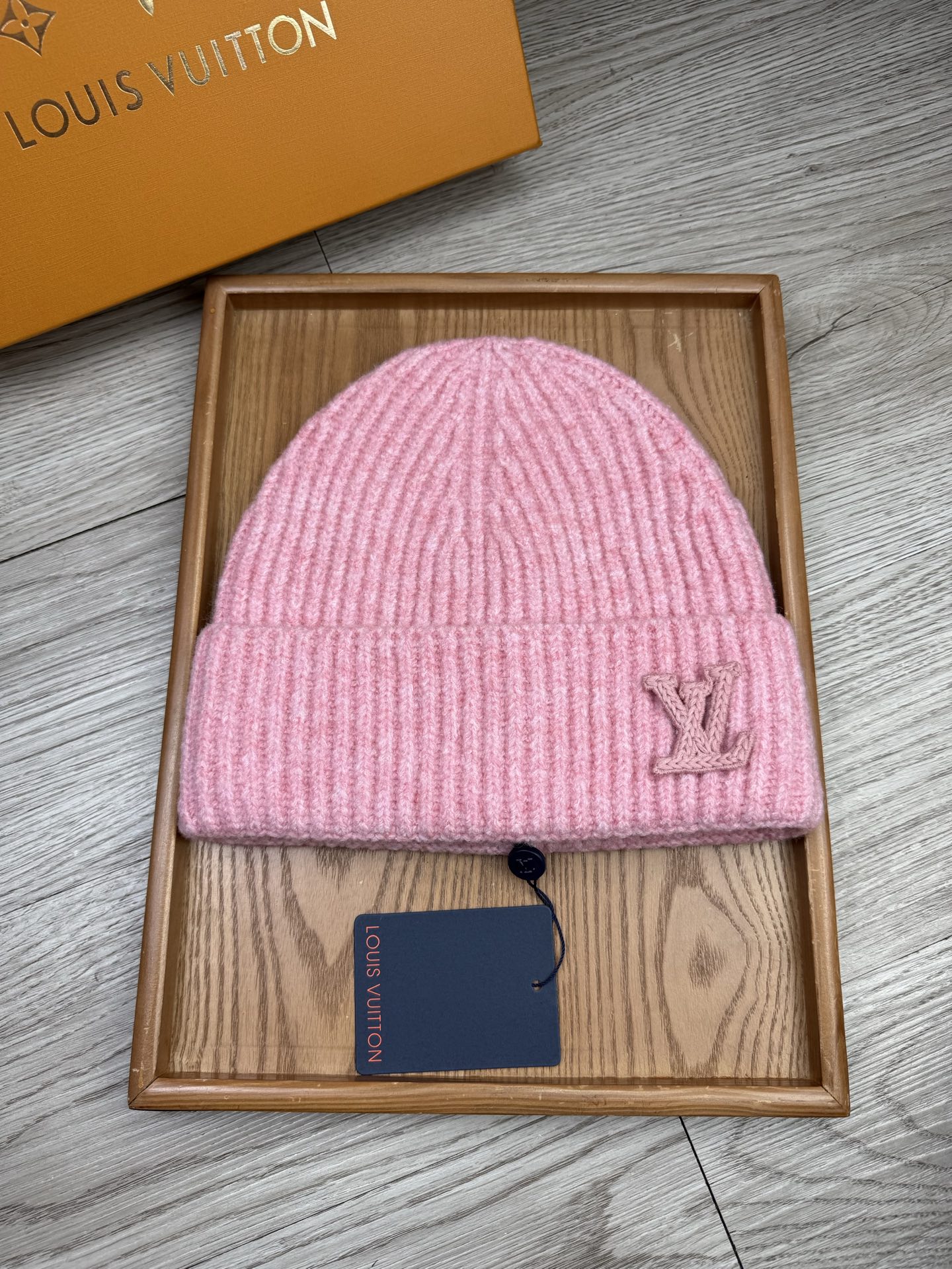 。L家。福利！【细毛线针织单帽】新款上架，特别实惠的一个系列帽子，面料：细毛线。密度紧致！毛线针织面料手