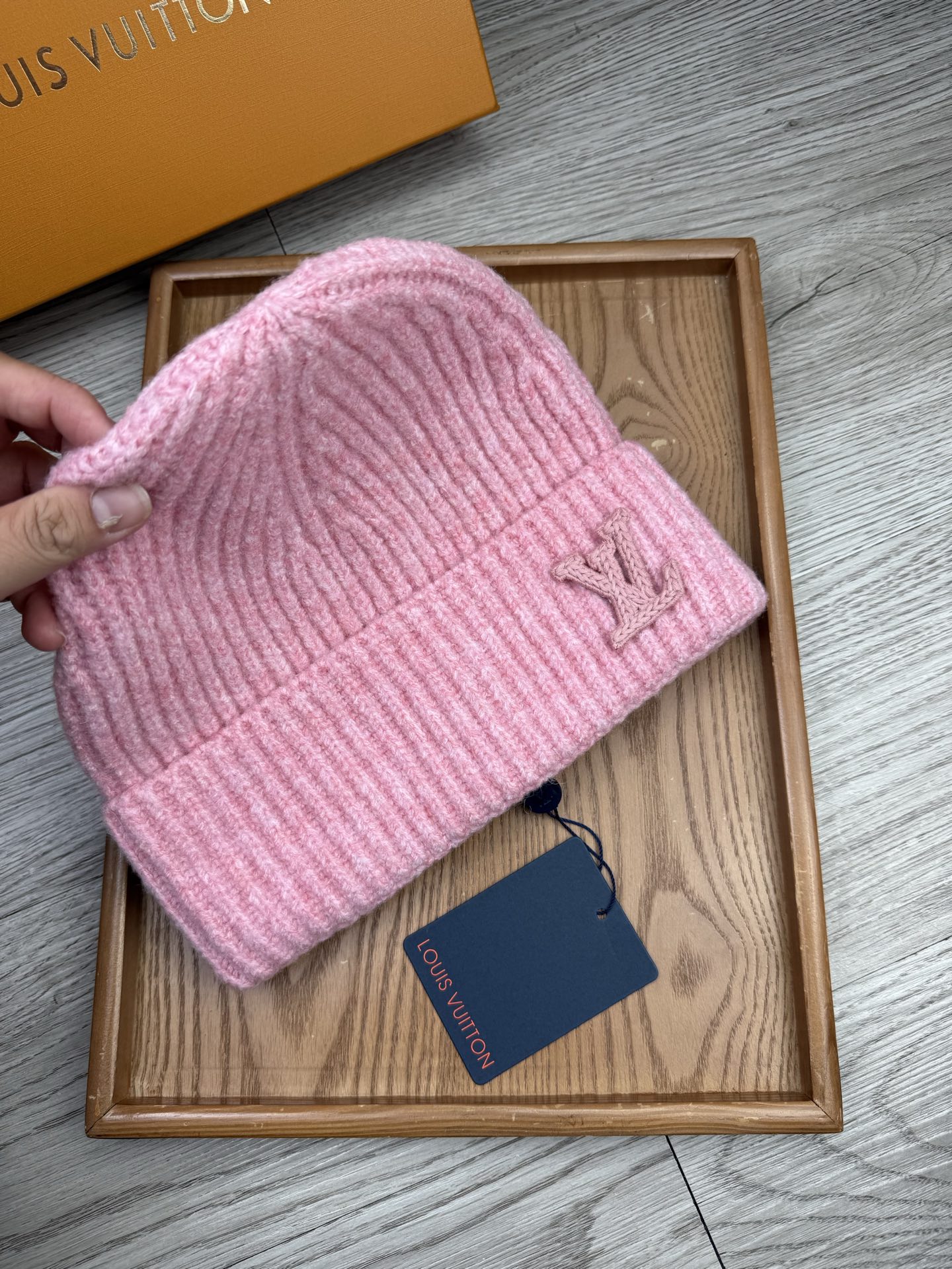 。L家。福利！【细毛线针织单帽】新款上架，特别实惠的一个系列帽子，面料：细毛线。密度紧致！毛线针织面料手