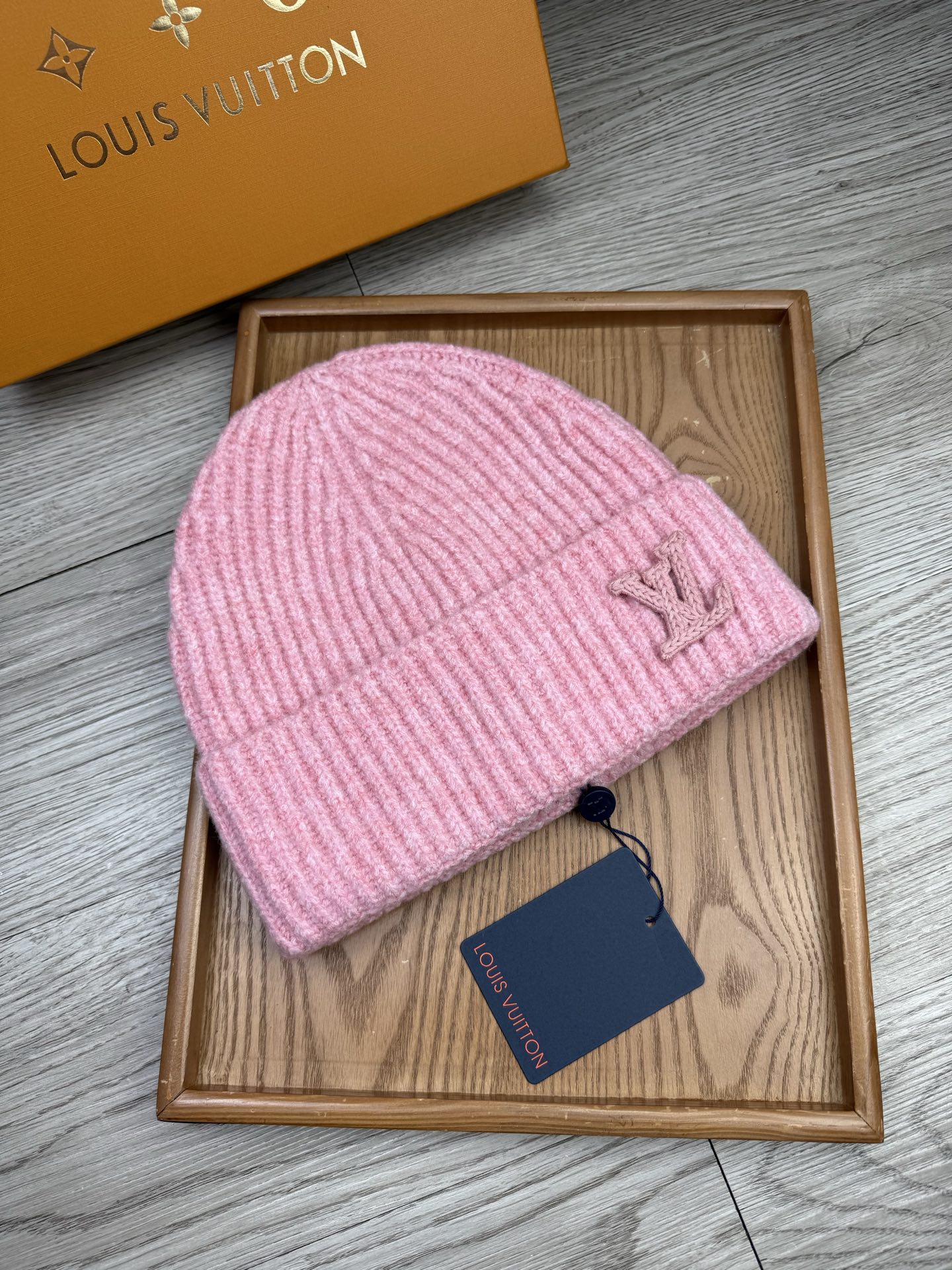 。L家。福利！【细毛线针织单帽】新款上架，特别实惠的一个系列帽子，面料：细毛线。密度紧致！毛线针织面料手