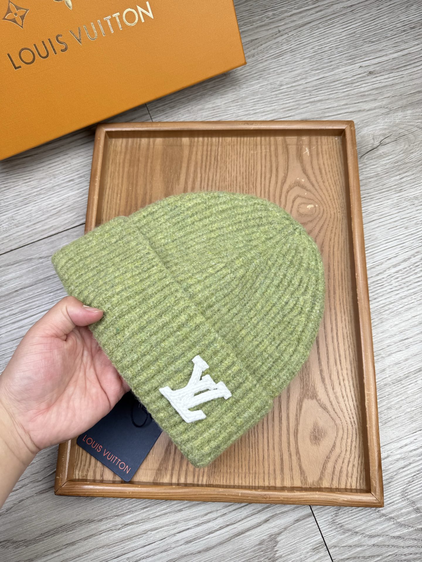 。L家。福利！【细毛线针织单帽】新款上架，特别实惠的一个系列帽子，面料：细毛线。密度紧致！毛线针织面料手