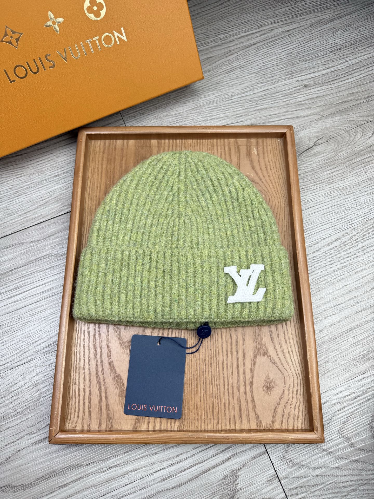 。L家。福利！【细毛线针织单帽】新款上架，特别实惠的一个系列帽子，面料：细毛线。密度紧致！毛线针织面料手