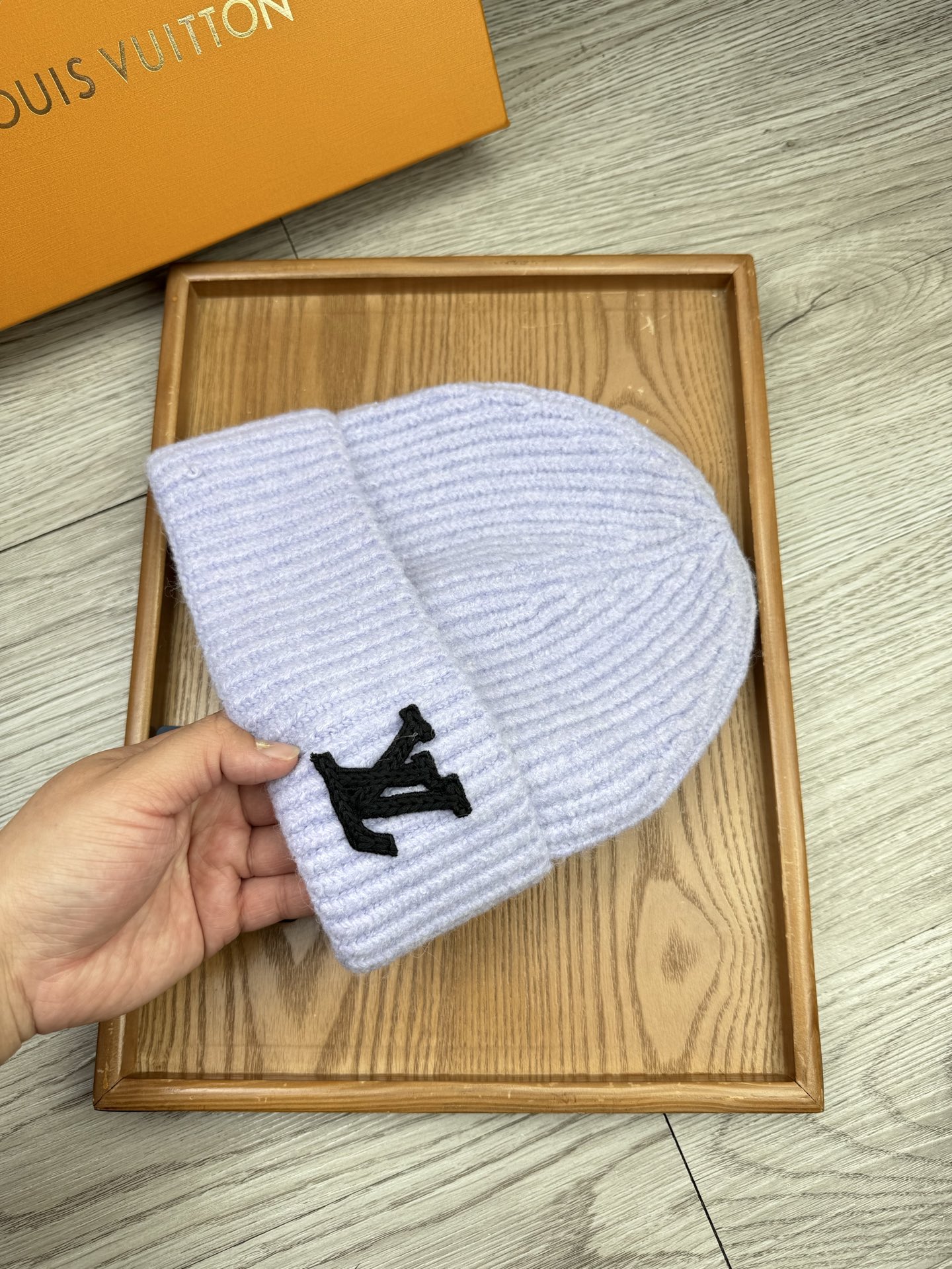 。L家。福利！【细毛线针织单帽】新款上架，特别实惠的一个系列帽子，面料：细毛线。密度紧致！毛线针织面料手