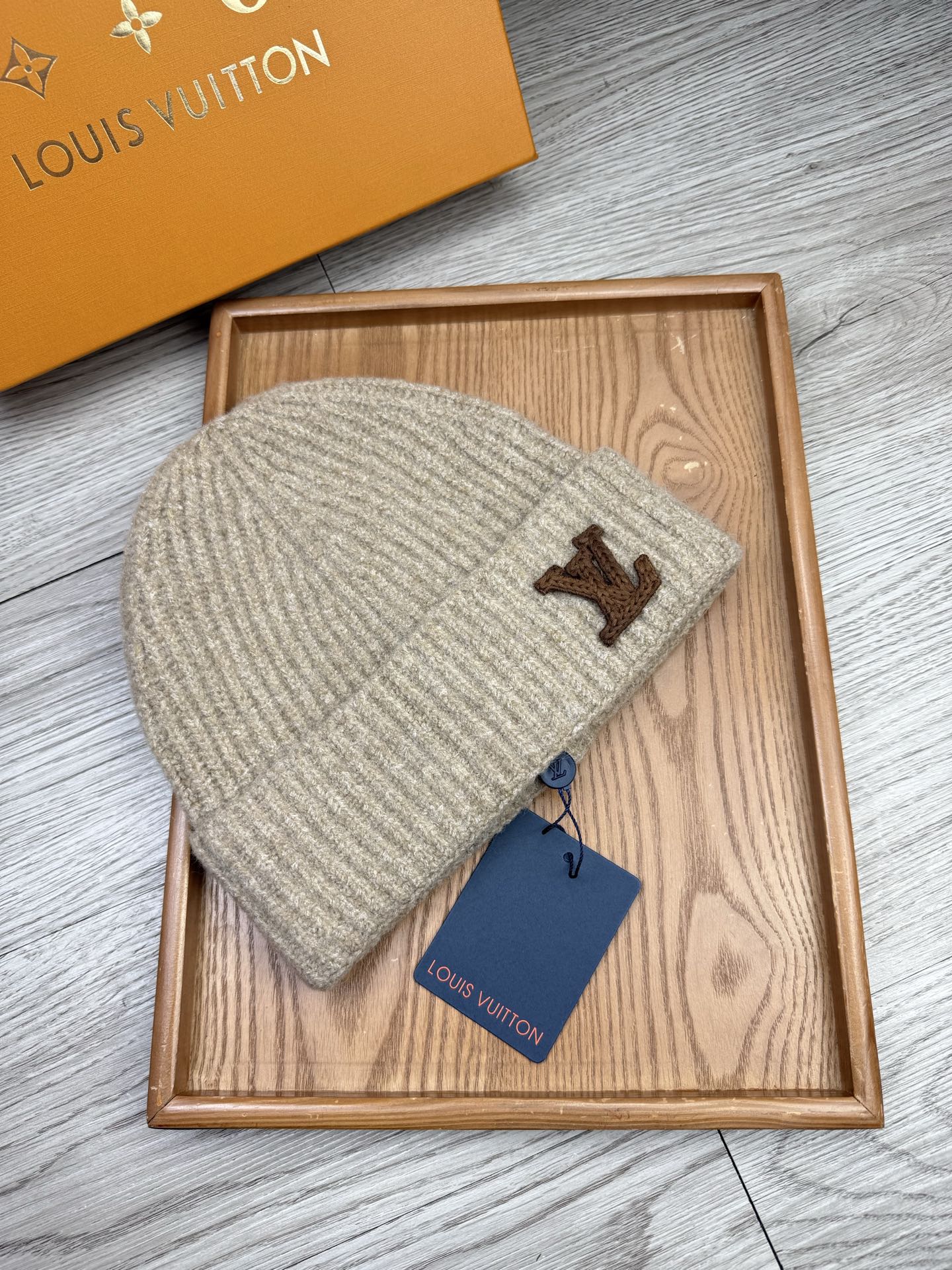 。L家。福利！【细毛线针织单帽】新款上架，特别实惠的一个系列帽子，面料：细毛线。密度紧致！毛线针织面料手