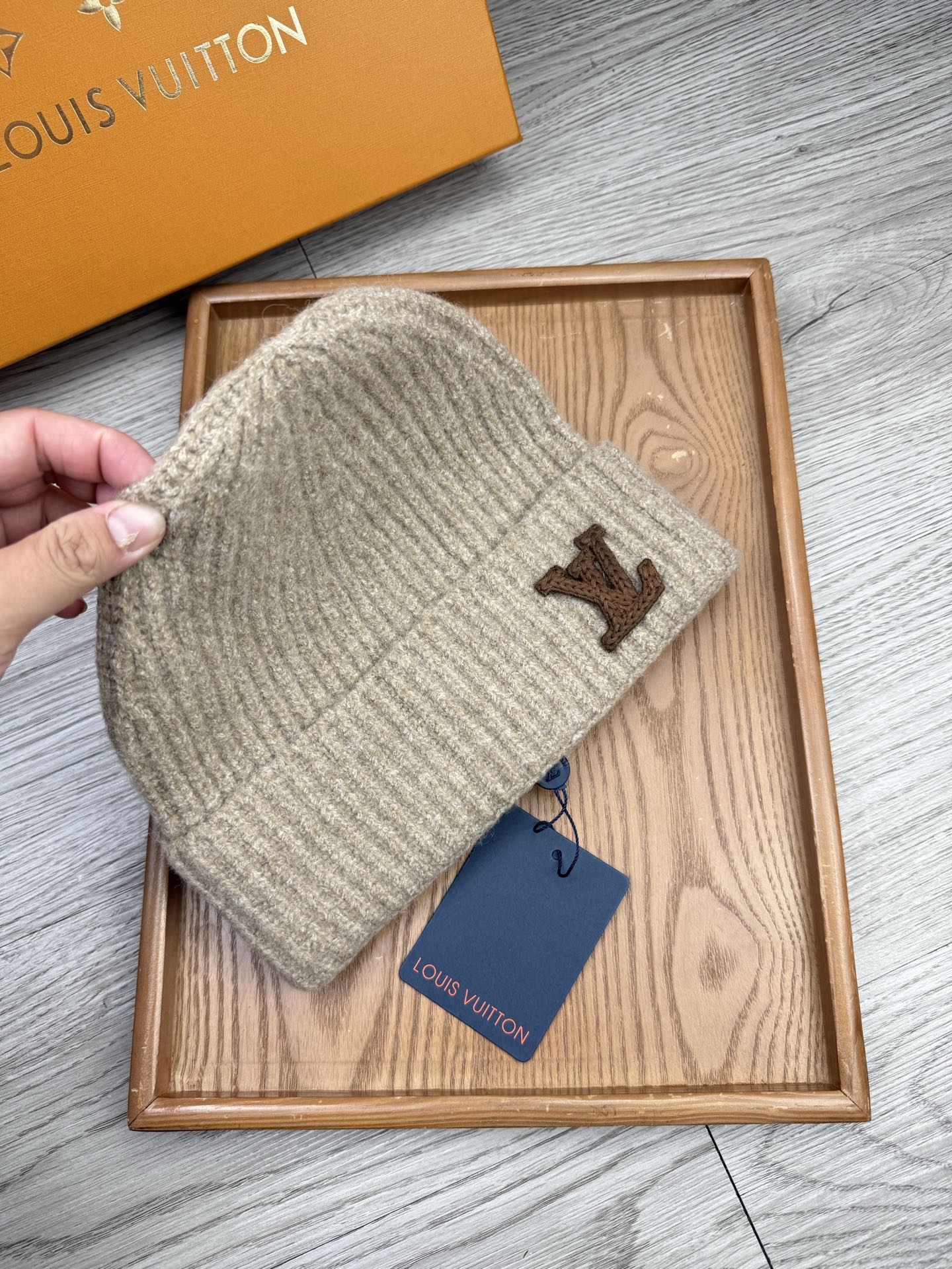 。L家。福利！【细毛线针织单帽】新款上架，特别实惠的一个系列帽子，面料：细毛线。密度紧致！毛线针织面料手