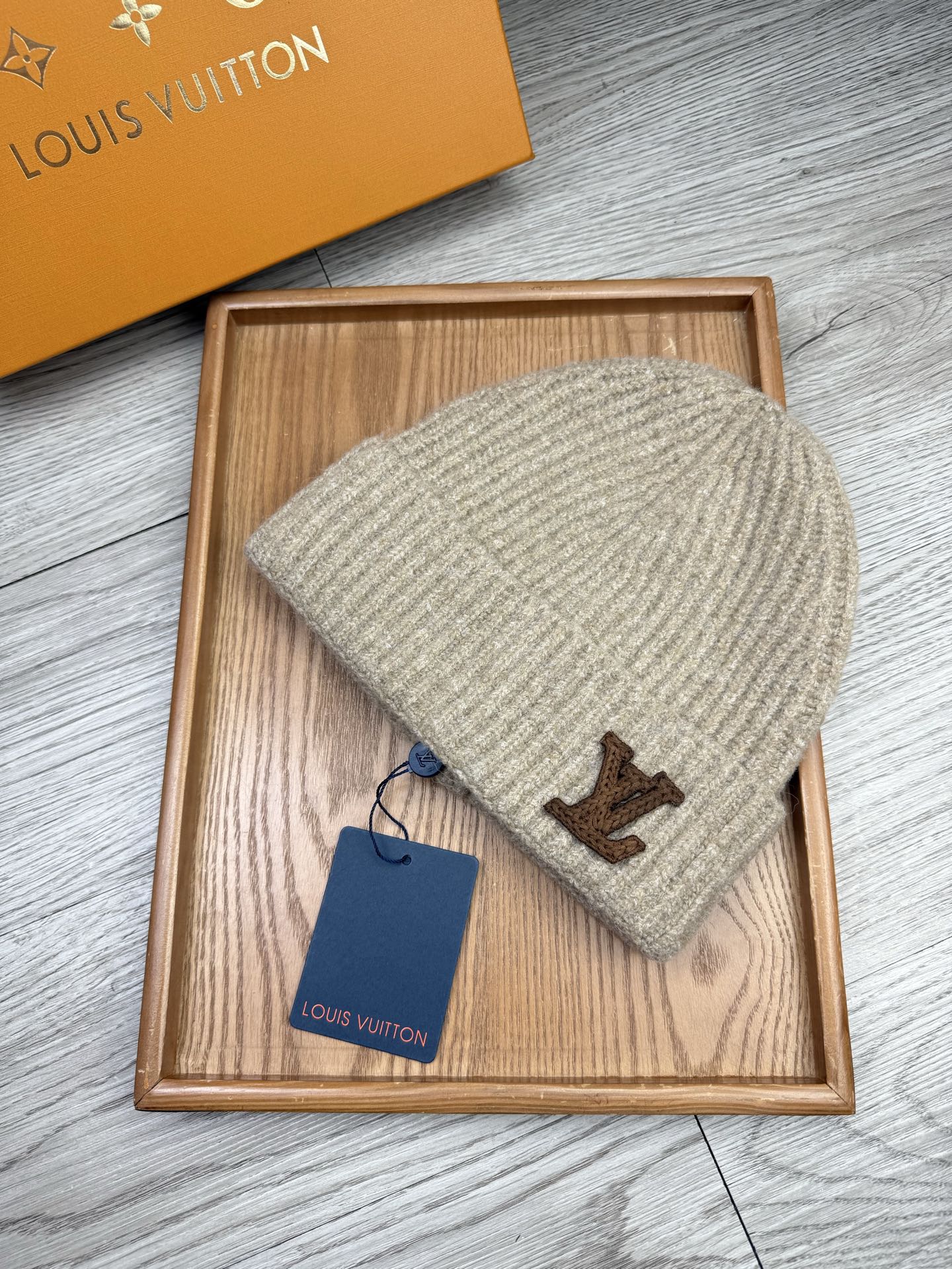 。L家。福利！【细毛线针织单帽】新款上架，特别实惠的一个系列帽子，面料：细毛线。密度紧致！毛线针织面料手