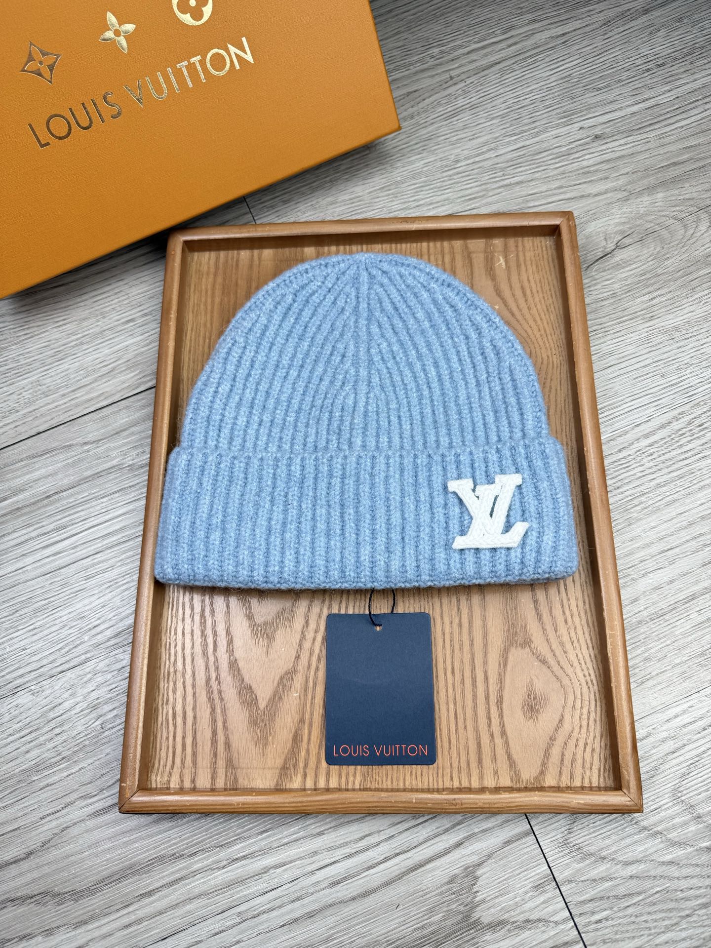 。L家。福利！【细毛线针织单帽】新款上架，特别实惠的一个系列帽子，面料：细毛线。密度紧致！毛线针织面料手