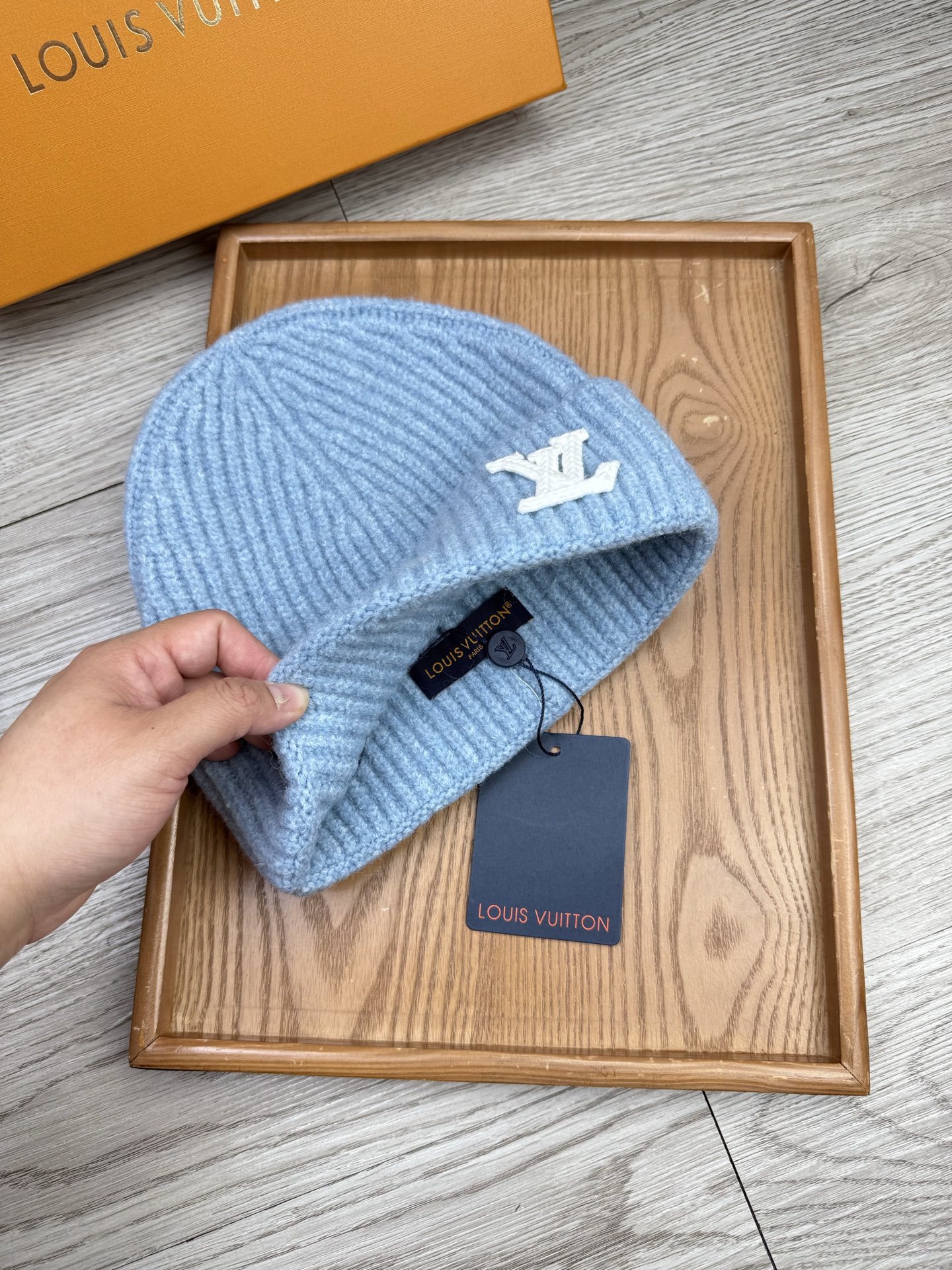 。L家。福利！【细毛线针织单帽】新款上架，特别实惠的一个系列帽子，面料：细毛线。密度紧致！毛线针织面料手