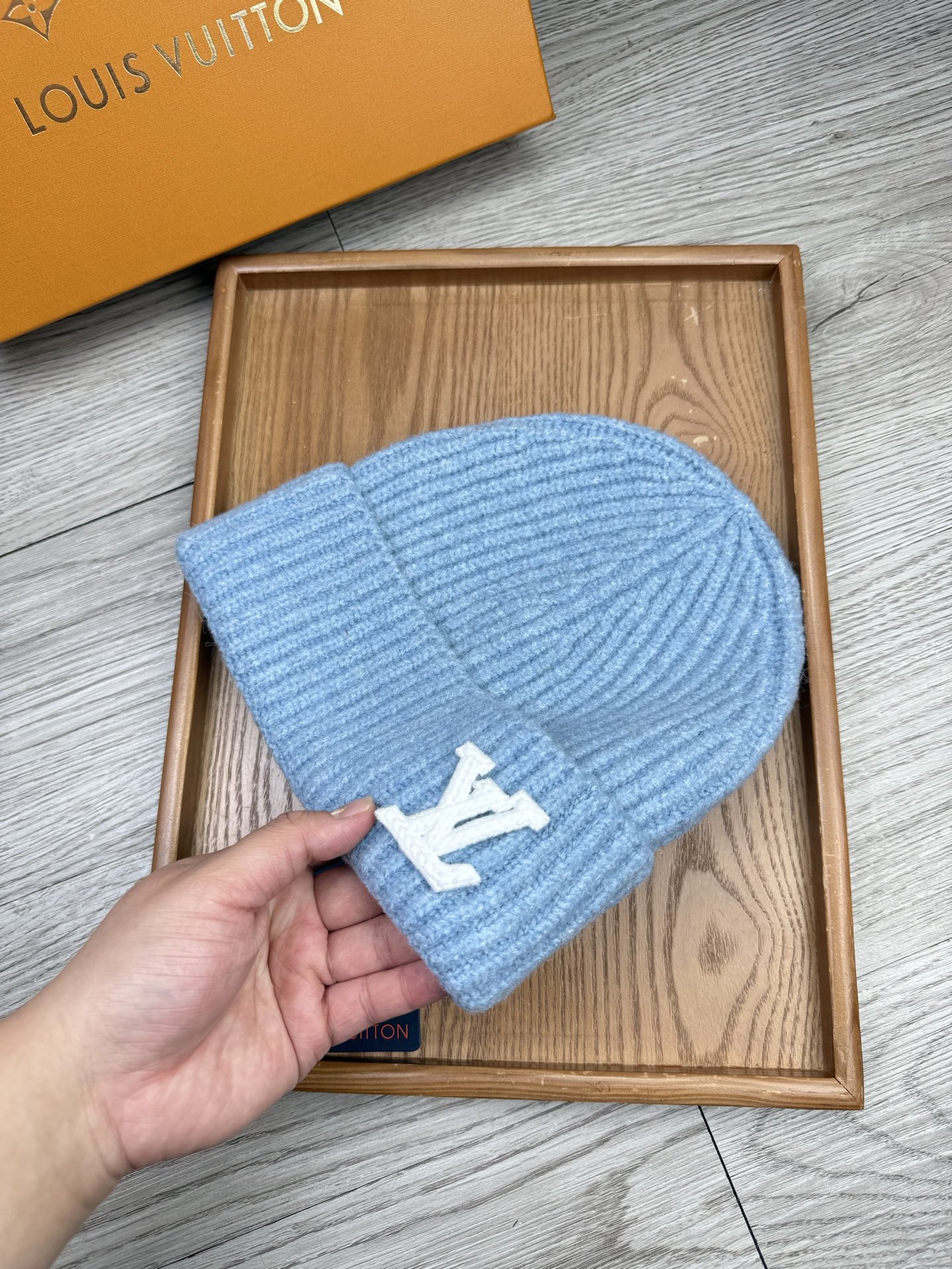 。L家。福利！【细毛线针织单帽】新款上架，特别实惠的一个系列帽子，面料：细毛线。密度紧致！毛线针织面料手