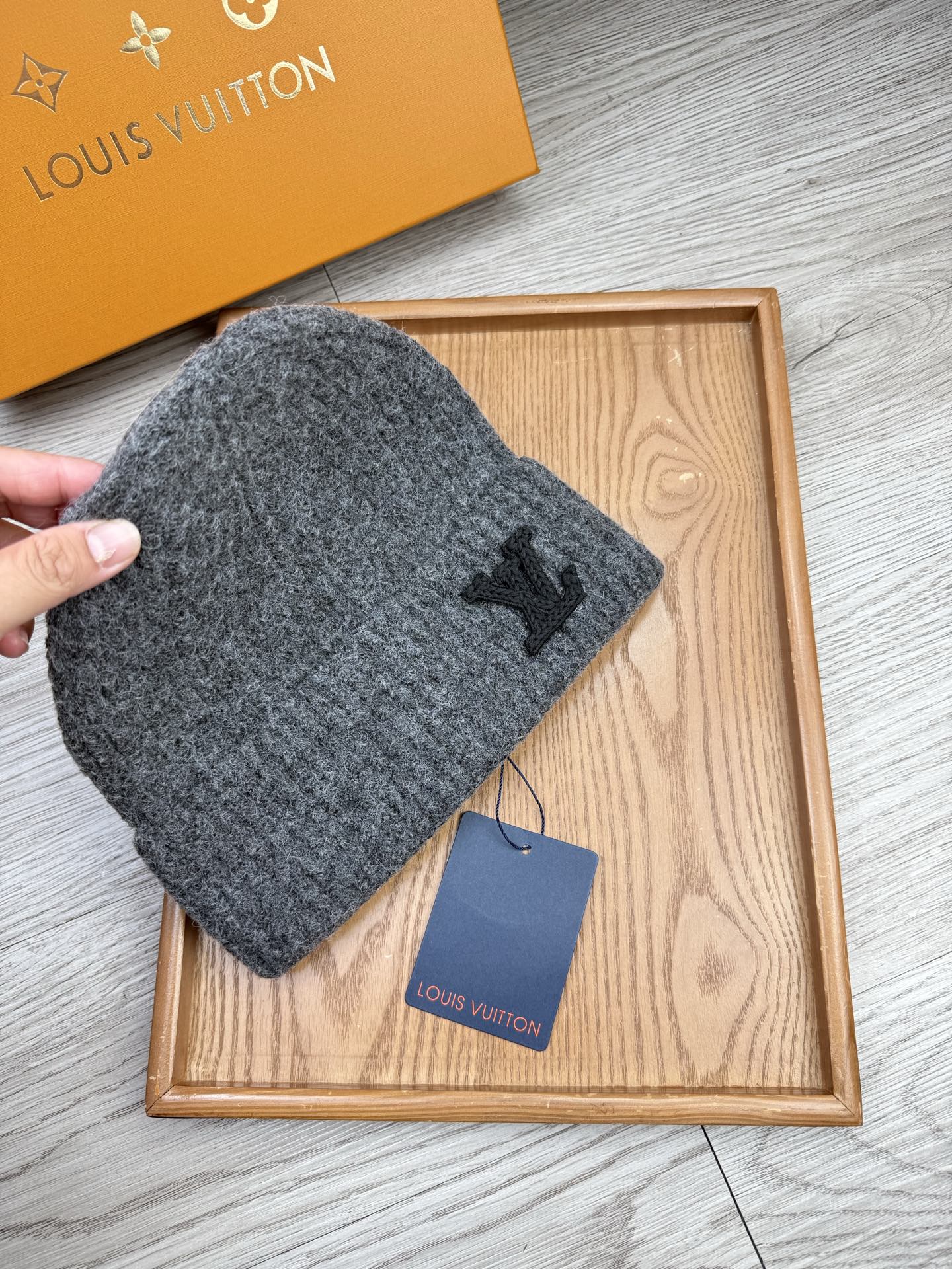 。L家。福利！【细毛线针织单帽】新款上架，特别实惠的一个系列帽子，面料：细毛线。密度紧致！毛线针织面料手