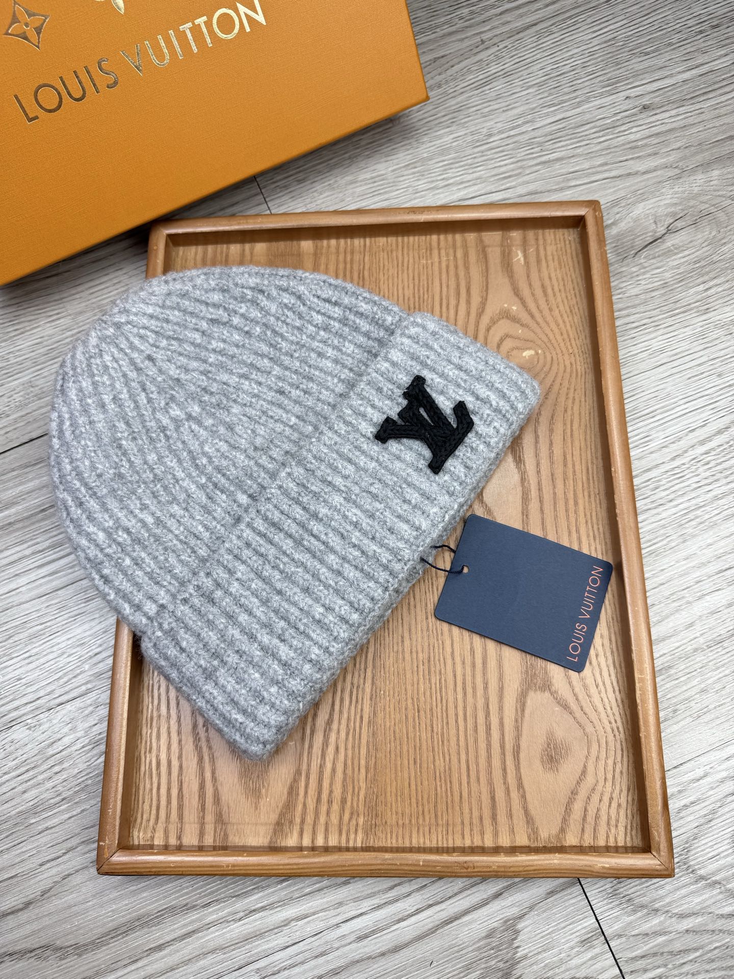 。L家。福利！【细毛线针织单帽】新款上架，特别实惠的一个系列帽子，面料：细毛线。密度紧致！毛线针织面料手