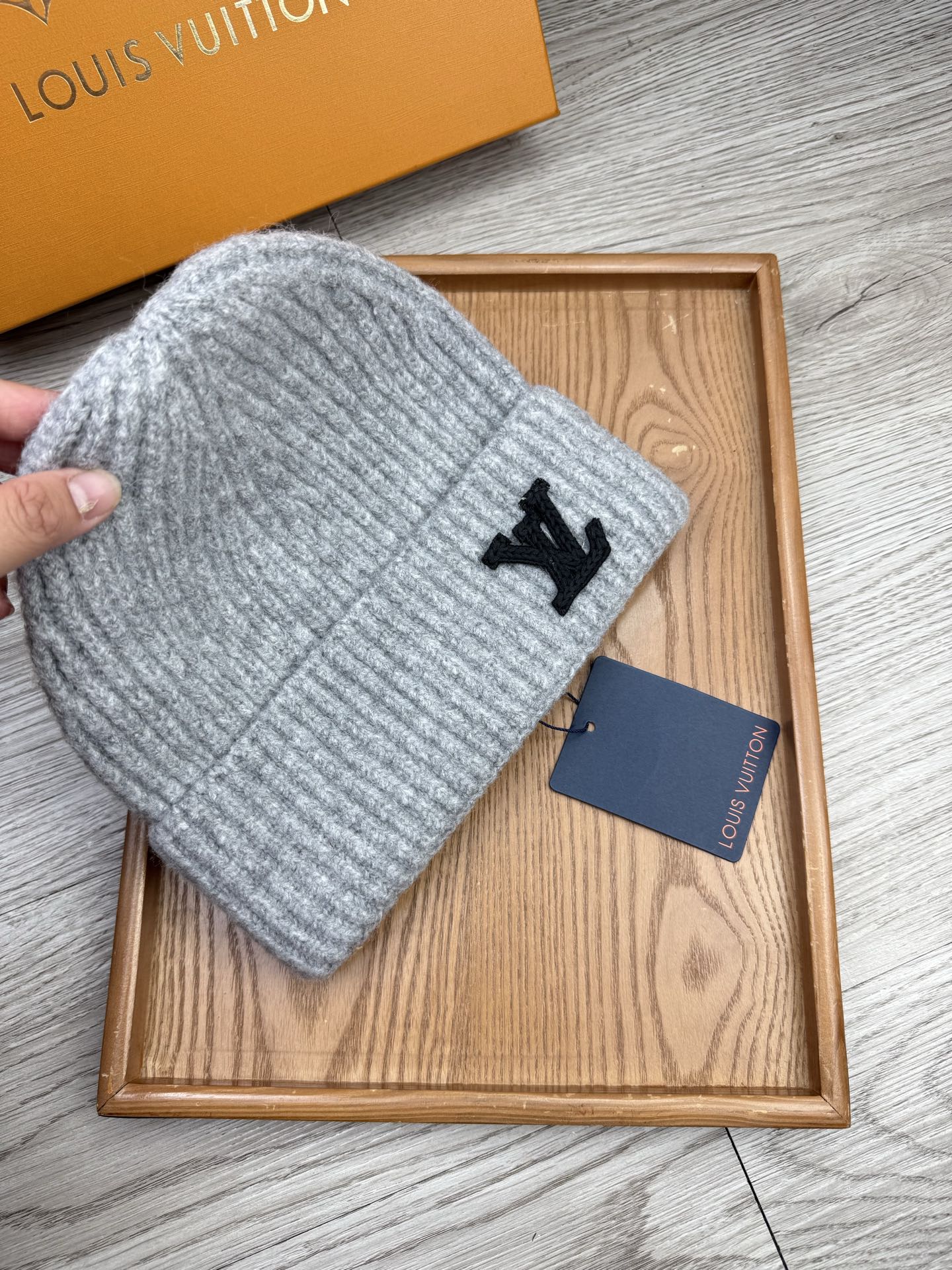 。L家。福利！【细毛线针织单帽】新款上架，特别实惠的一个系列帽子，面料：细毛线。密度紧致！毛线针织面料手