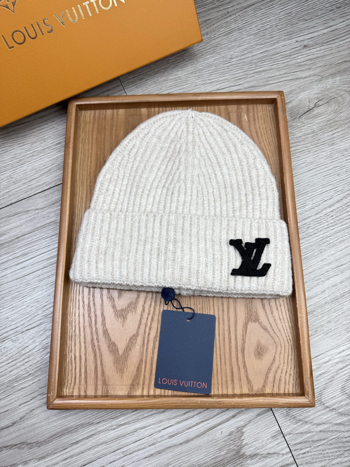 。L家。福利！【细毛线针织单帽】新款上架，特别实惠的一个系列帽子，面料：细毛线。密度紧致！毛线针织面料手