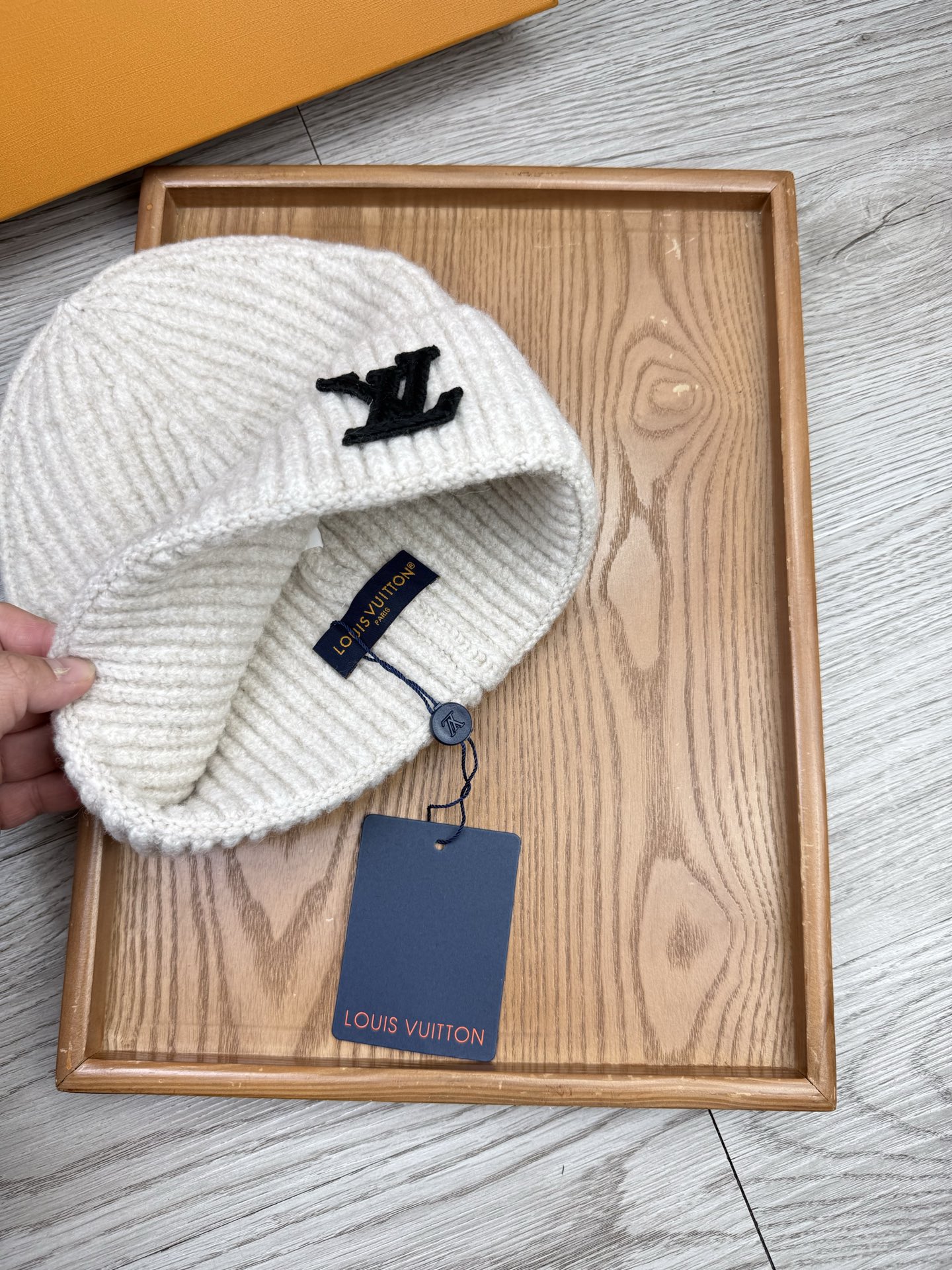 。L家。福利！【细毛线针织单帽】新款上架，特别实惠的一个系列帽子，面料：细毛线。密度紧致！毛线针织面料手