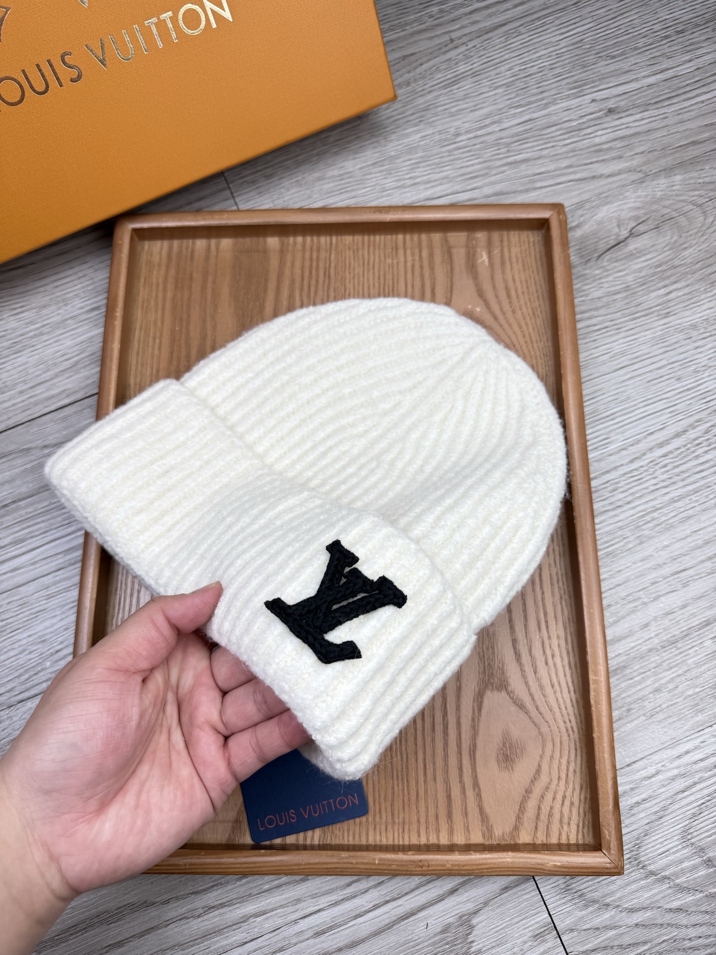 。L家。福利！【细毛线针织单帽】新款上架，特别实惠的一个系列帽子，面料：细毛线。密度紧致！毛线针织面料手