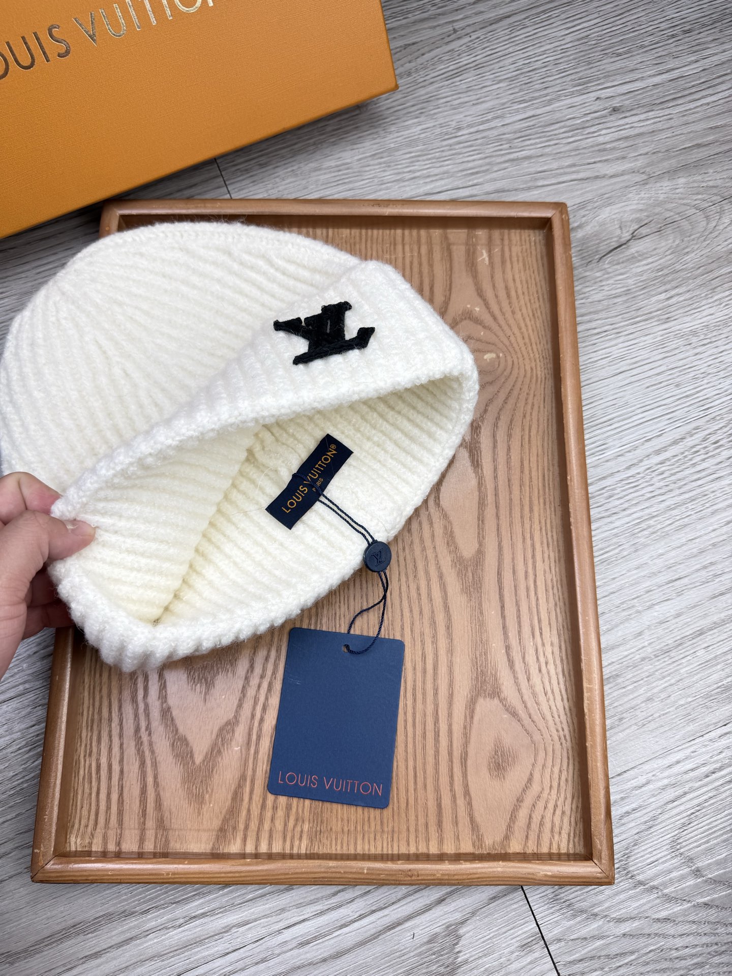 。L家。福利！【细毛线针织单帽】新款上架，特别实惠的一个系列帽子，面料：细毛线。密度紧致！毛线针织面料手