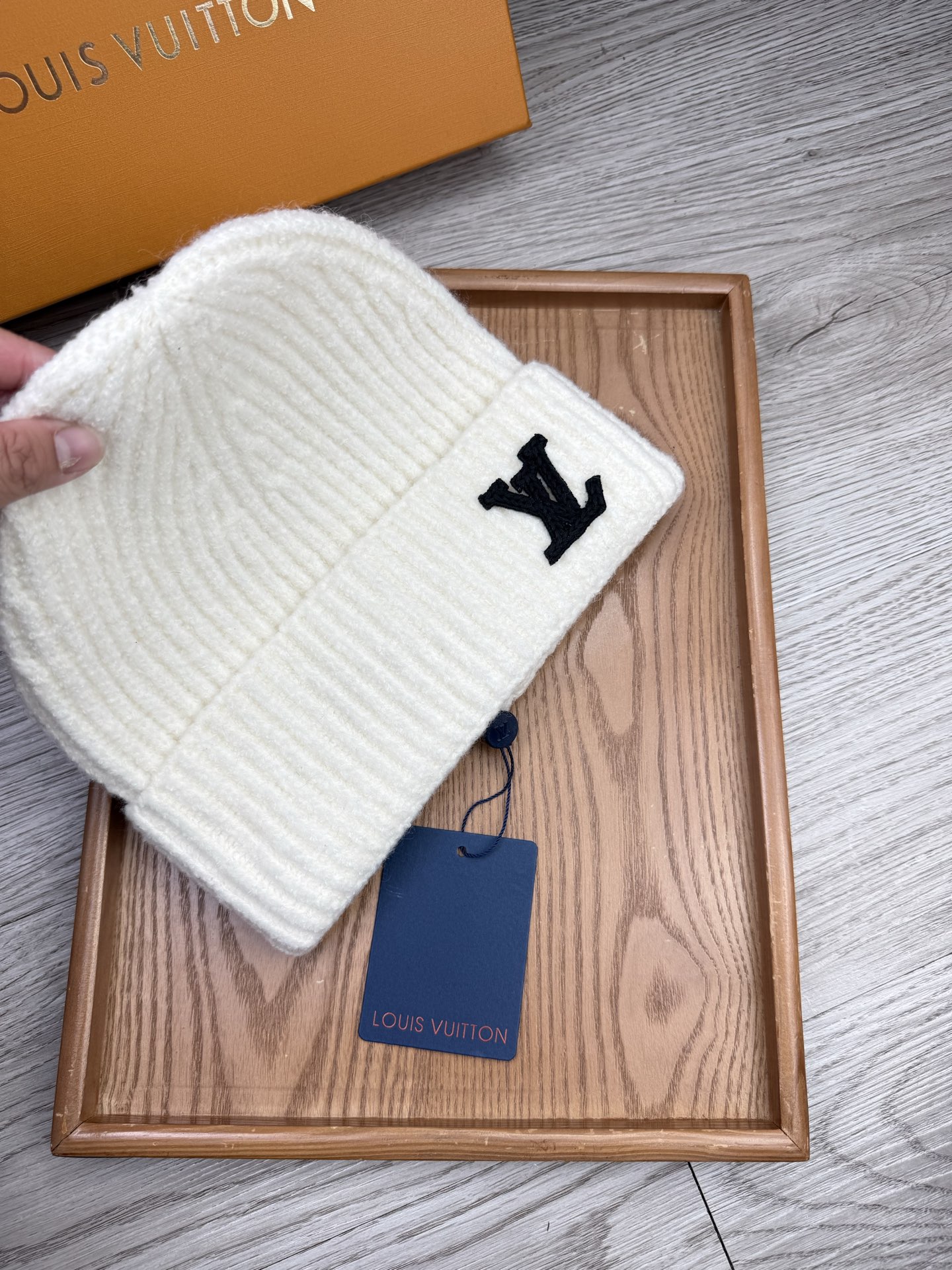 。L家。福利！【细毛线针织单帽】新款上架，特别实惠的一个系列帽子，面料：细毛线。密度紧致！毛线针织面料手