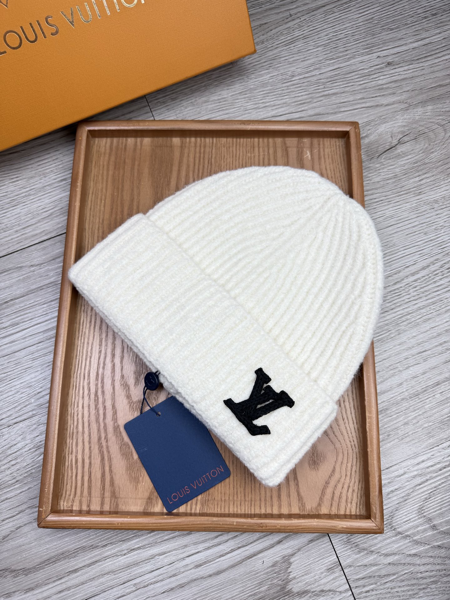 。L家。福利！【细毛线针织单帽】新款上架，特别实惠的一个系列帽子，面料：细毛线。密度紧致！毛线针织面料手