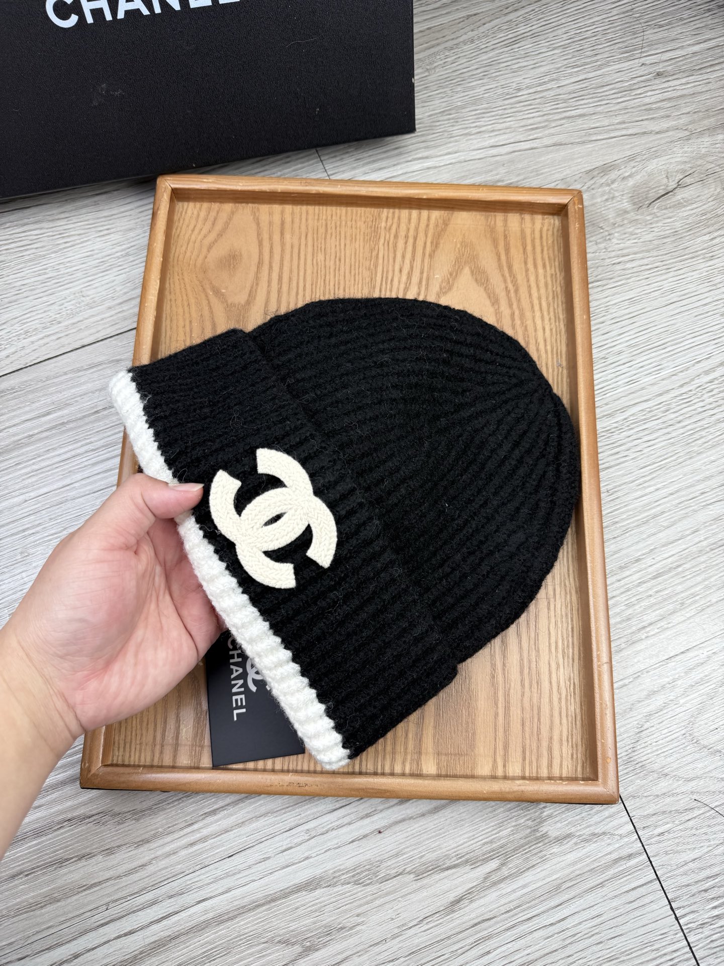 。C家。福利！【细毛线针织单帽】新款上架，特别实惠的一个系列帽子，面料：细毛线。密度紧致！毛线针织面料手