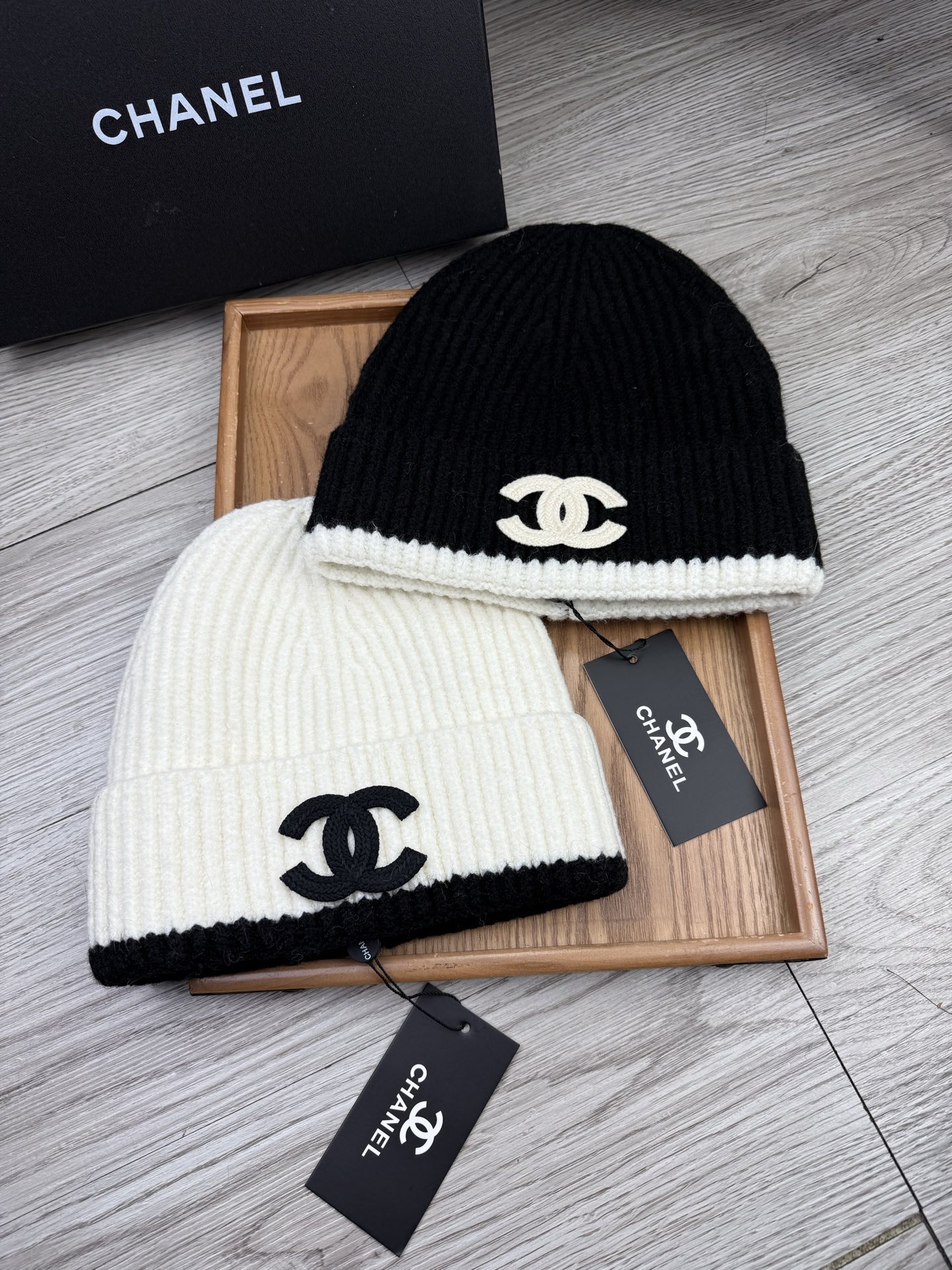 。C家。福利！【细毛线针织单帽】新款上架，特别实惠的一个系列帽子，面料：细毛线。密度紧致！毛线针织面料手