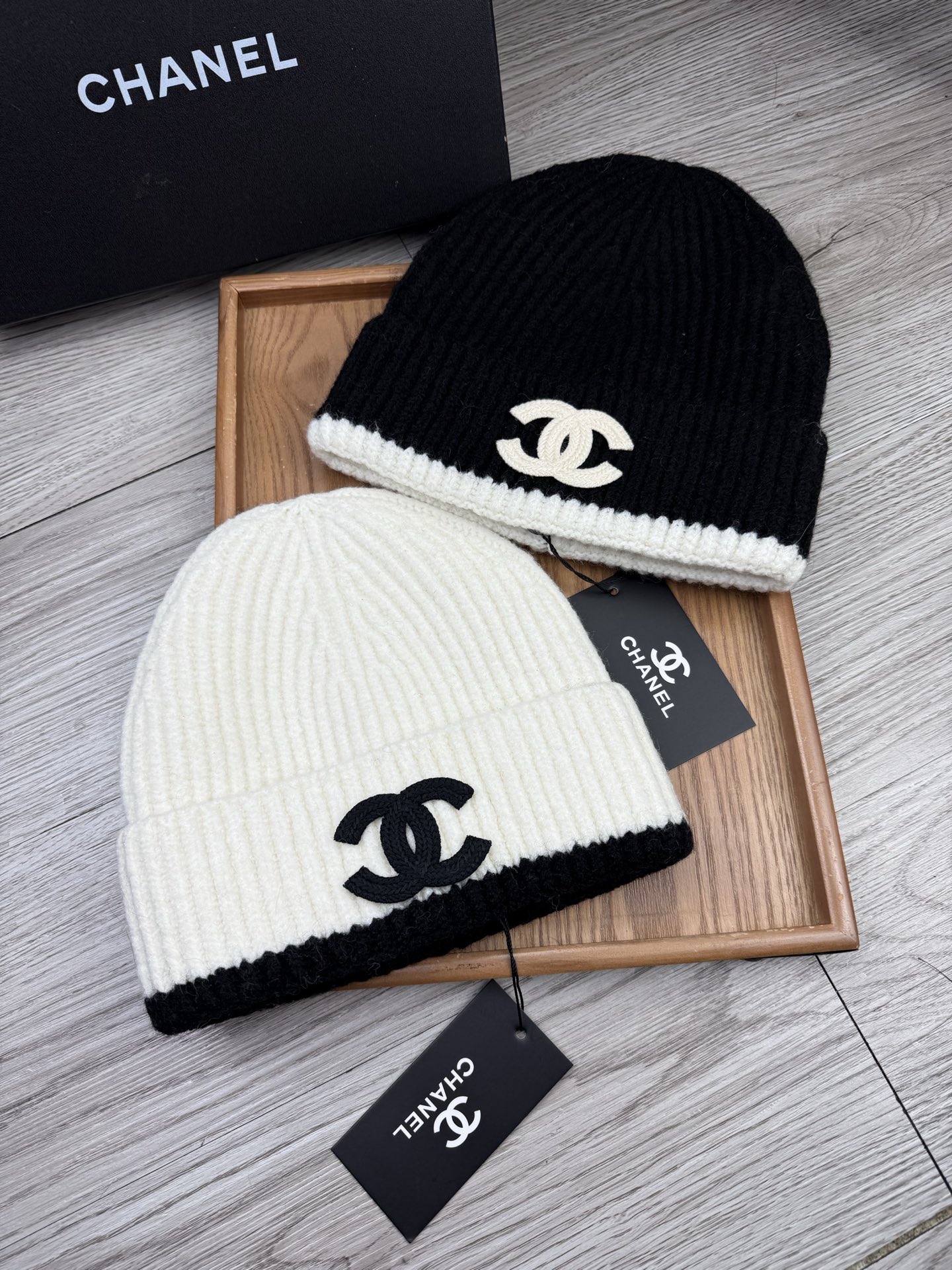 。C家。福利！【细毛线针织单帽】新款上架，特别实惠的一个系列帽子，面料：细毛线。密度紧致！毛线针织面料手