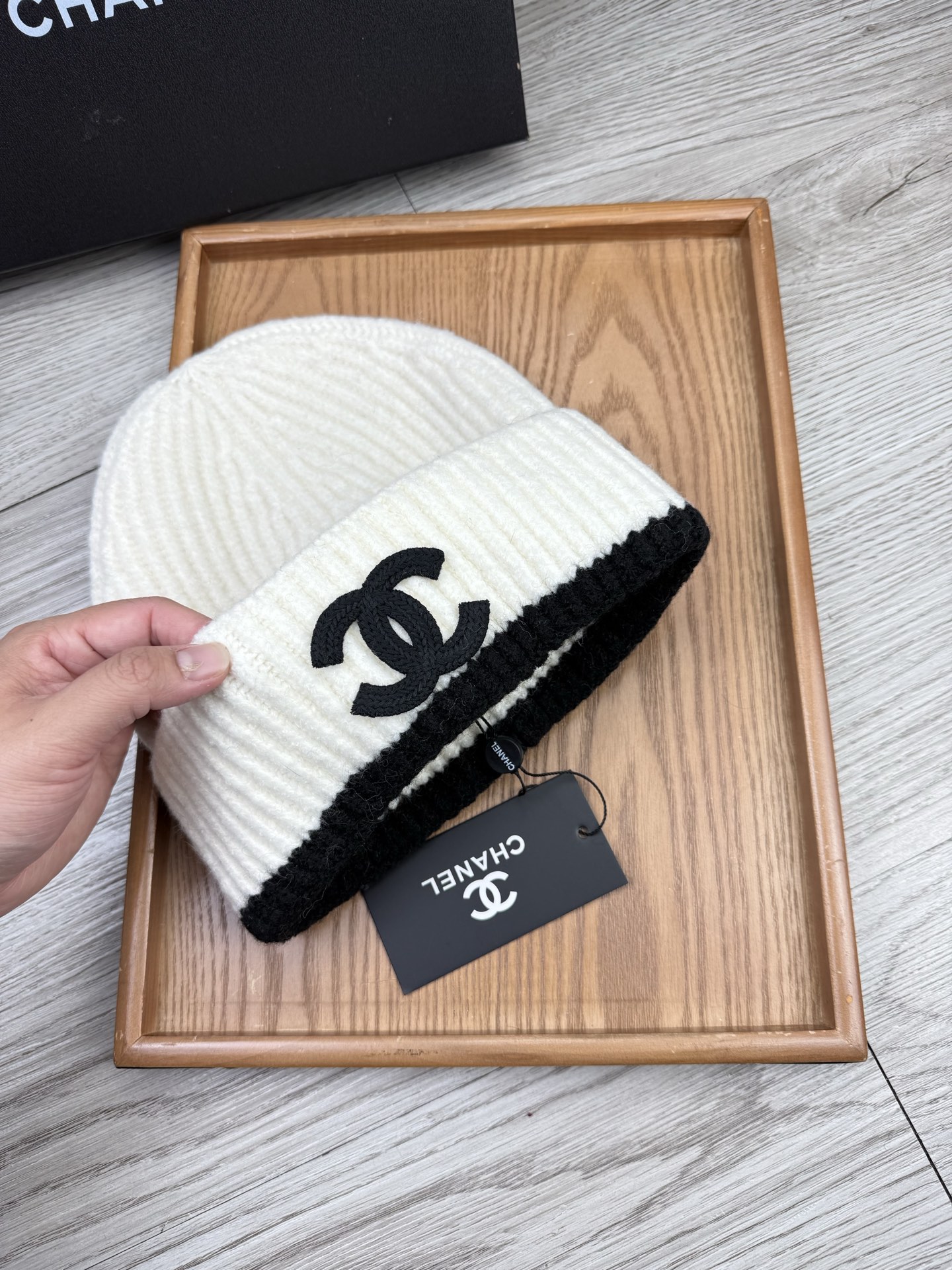 。C家。福利！【细毛线针织单帽】新款上架，特别实惠的一个系列帽子，面料：细毛线。密度紧致！毛线针织面料手