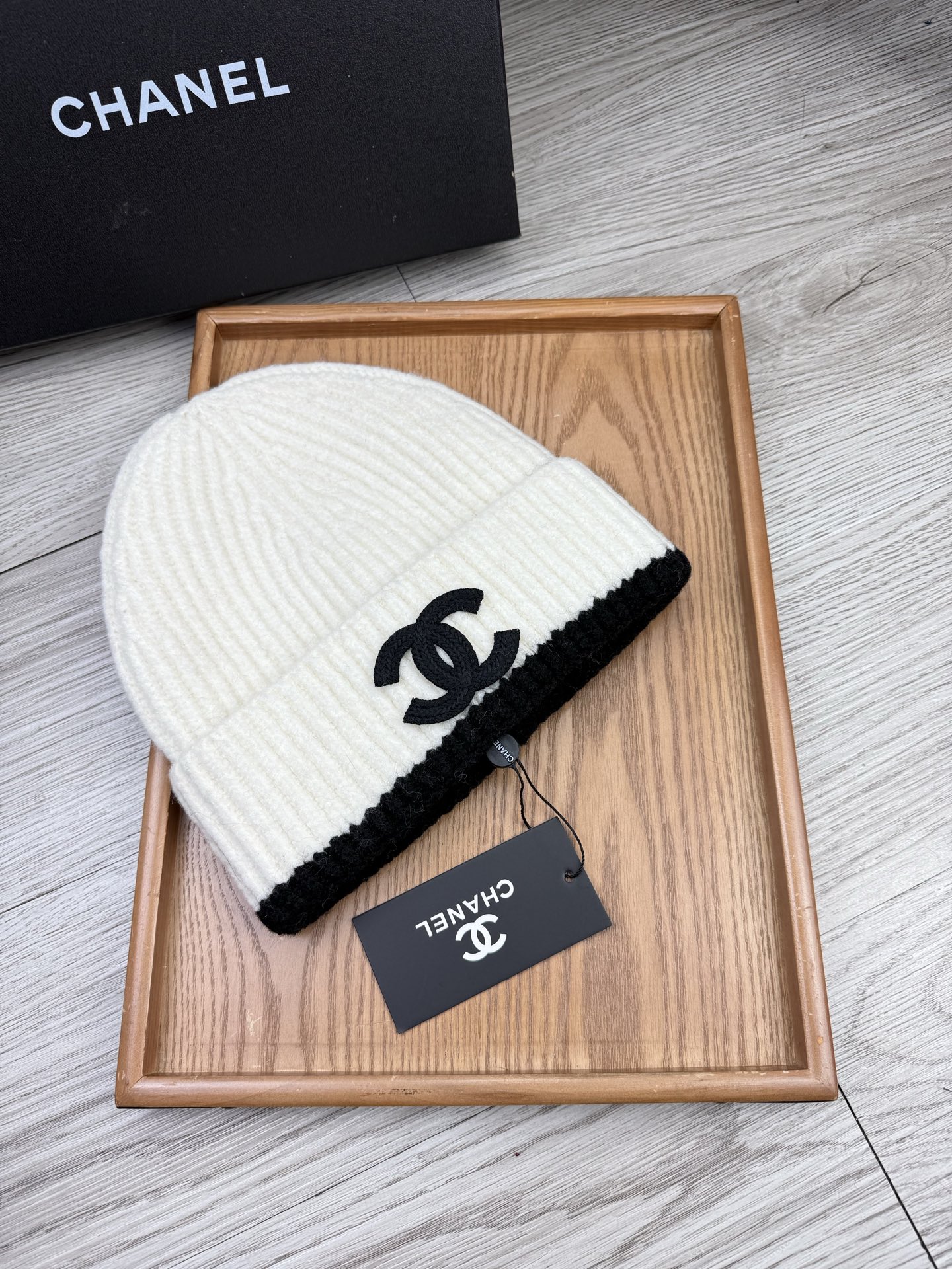 。C家。福利！【细毛线针织单帽】新款上架，特别实惠的一个系列帽子，面料：细毛线。密度紧致！毛线针织面料手