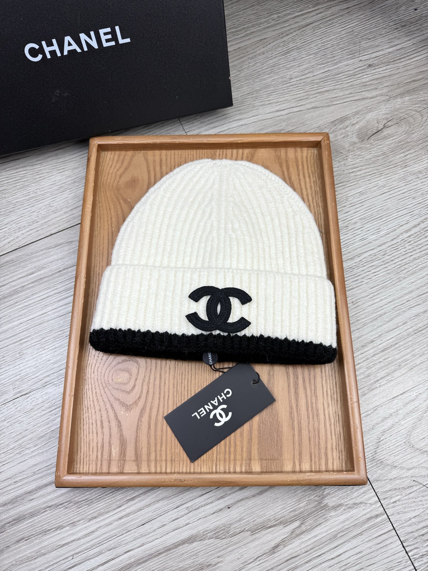 。C家。福利！【细毛线针织单帽】新款上架，特别实惠的一个系列帽子，面料：细毛线。密度紧致！毛线针织面料手