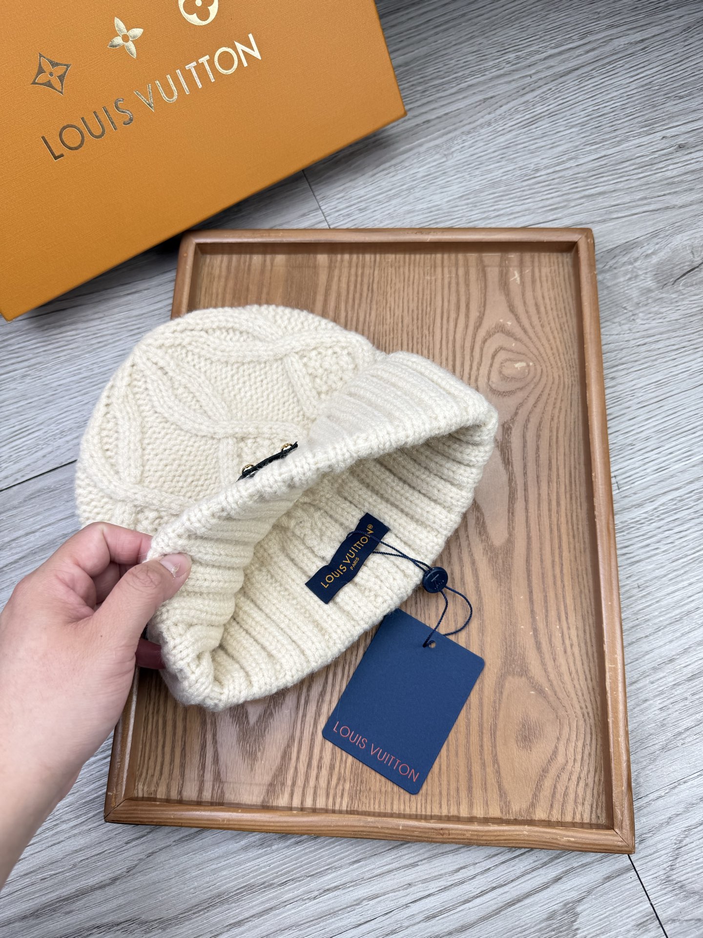 。L家。福利！【细毛线针织单帽】新款上架，特别实惠的一个系列帽子，面料：细毛线。密度紧致！毛线针织面料手