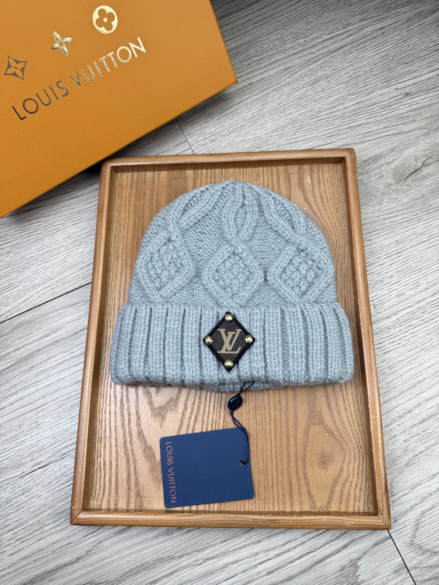 。L家。福利！【细毛线针织单帽】新款上架，特别实惠的一个系列帽子，面料：细毛线。密度紧致！毛线针织面料手