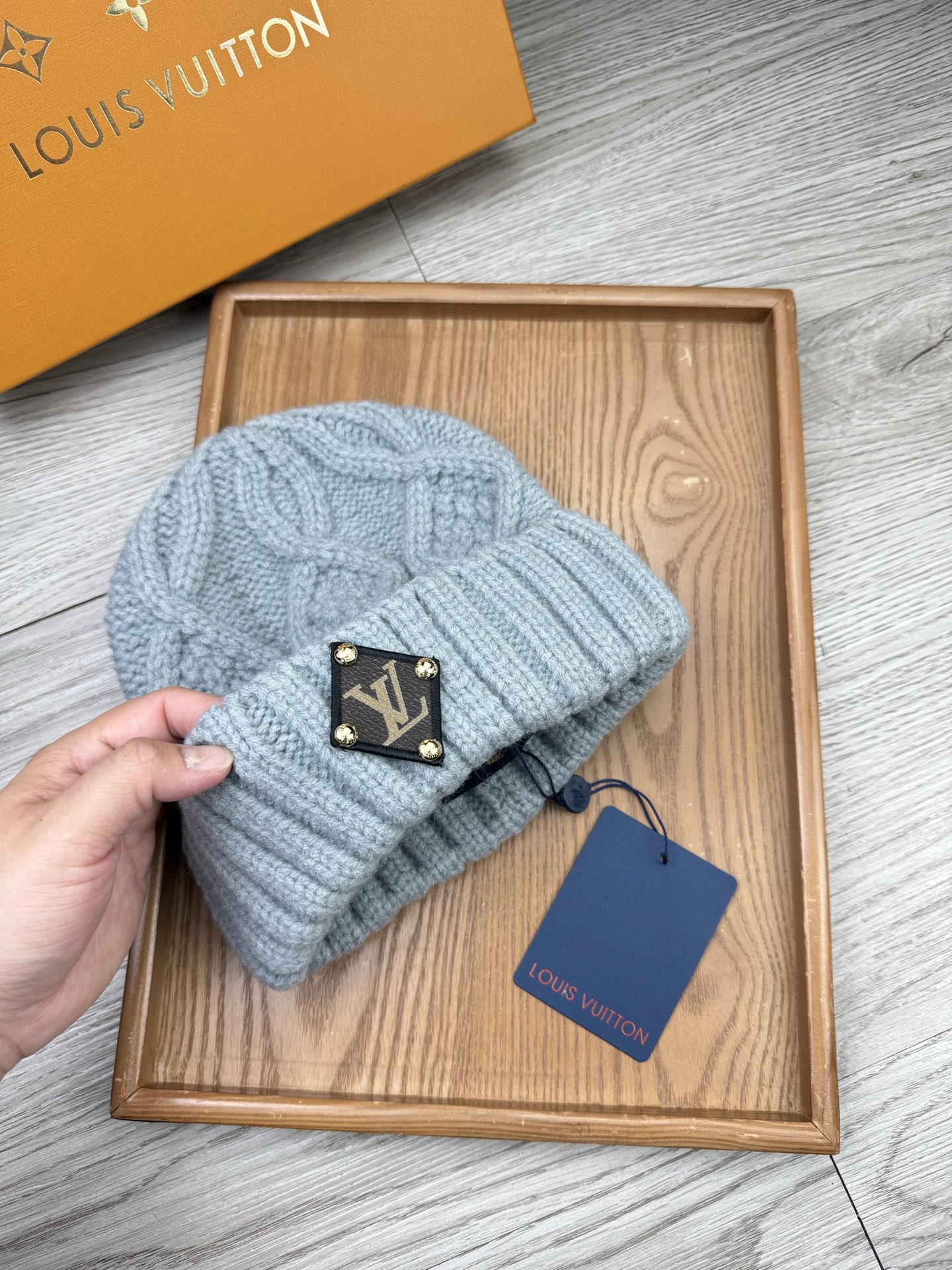 。L家。福利！【细毛线针织单帽】新款上架，特别实惠的一个系列帽子，面料：细毛线。密度紧致！毛线针织面料手