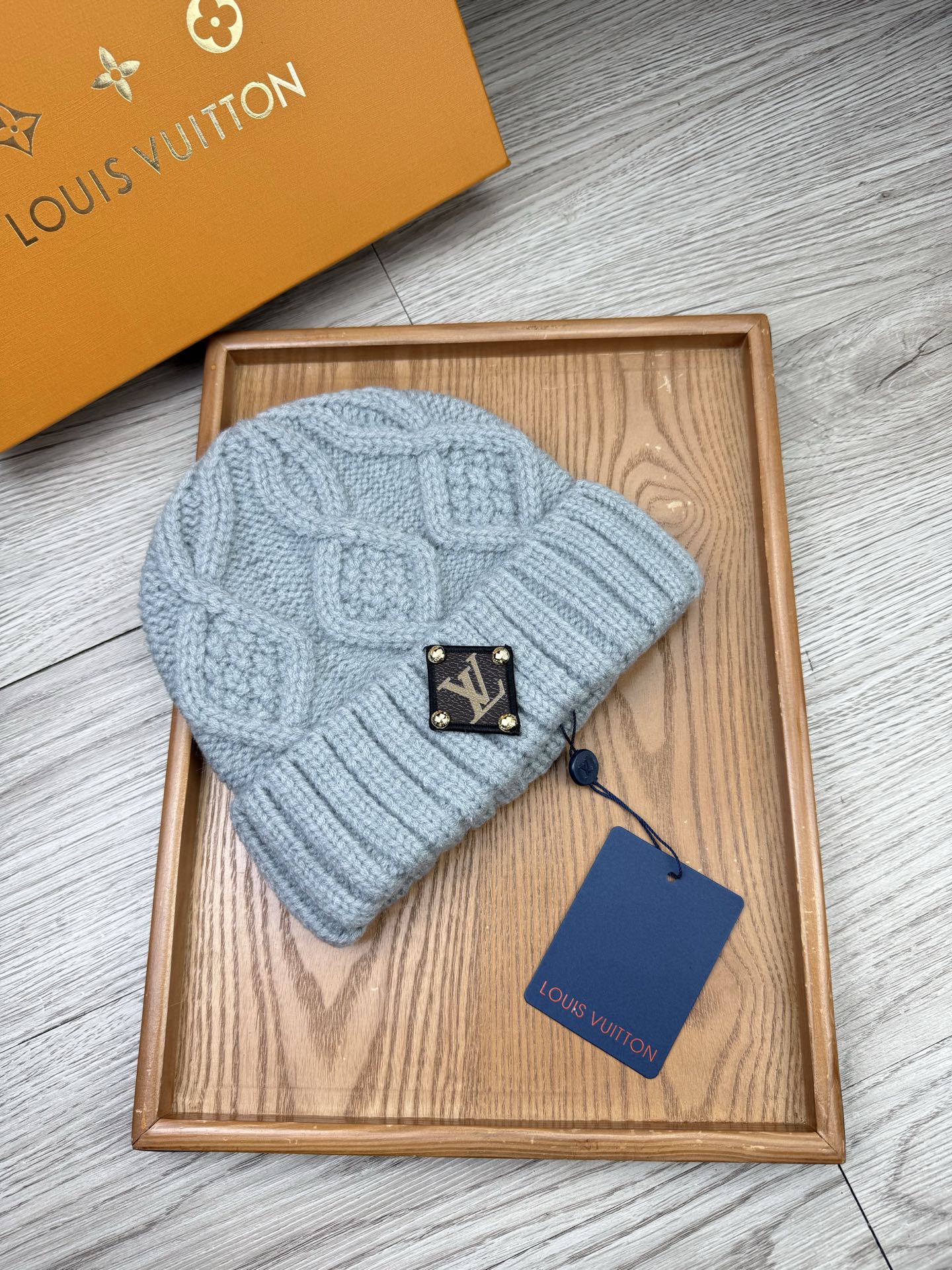 。L家。福利！【细毛线针织单帽】新款上架，特别实惠的一个系列帽子，面料：细毛线。密度紧致！毛线针织面料手