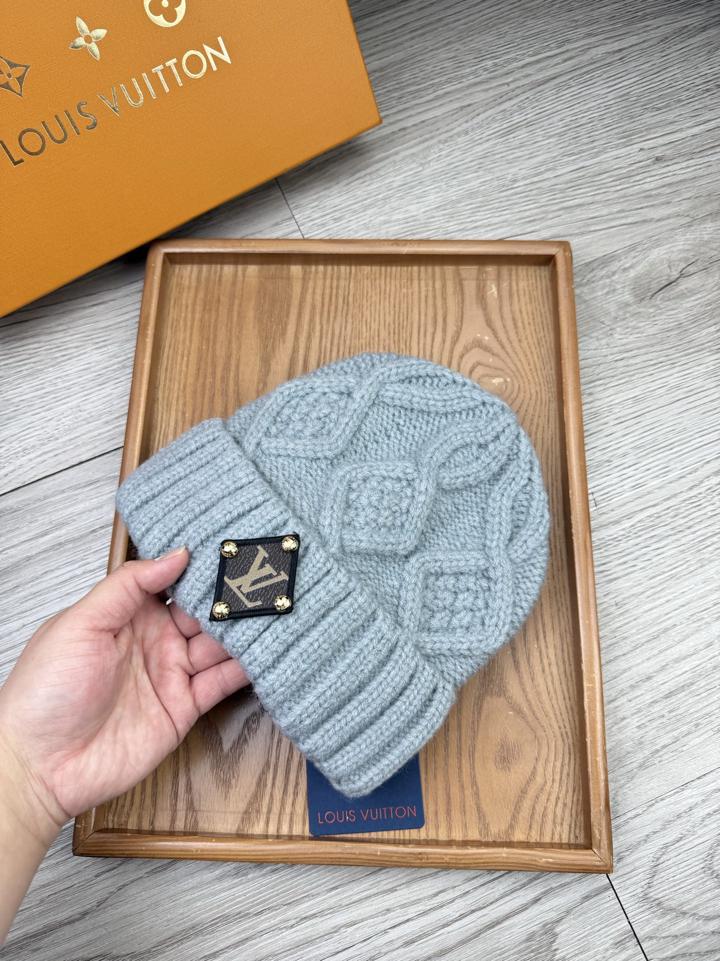 。L家。福利！【细毛线针织单帽】新款上架，特别实惠的一个系列帽子，面料：细毛线。密度紧致！毛线针织面料手