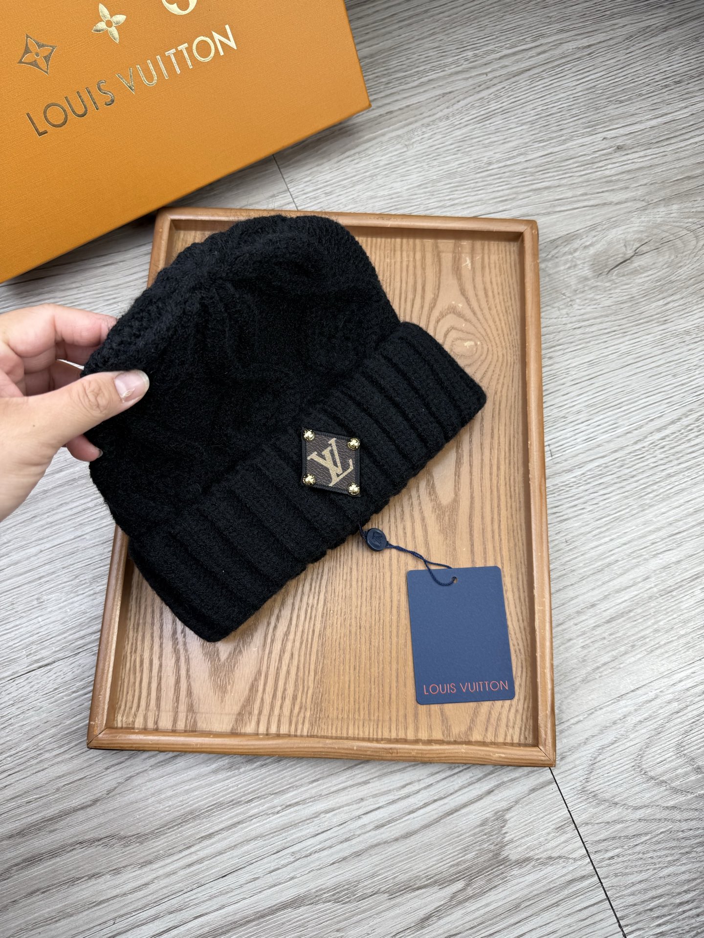 。L家。福利！【细毛线针织单帽】新款上架，特别实惠的一个系列帽子，面料：细毛线。密度紧致！毛线针织面料手